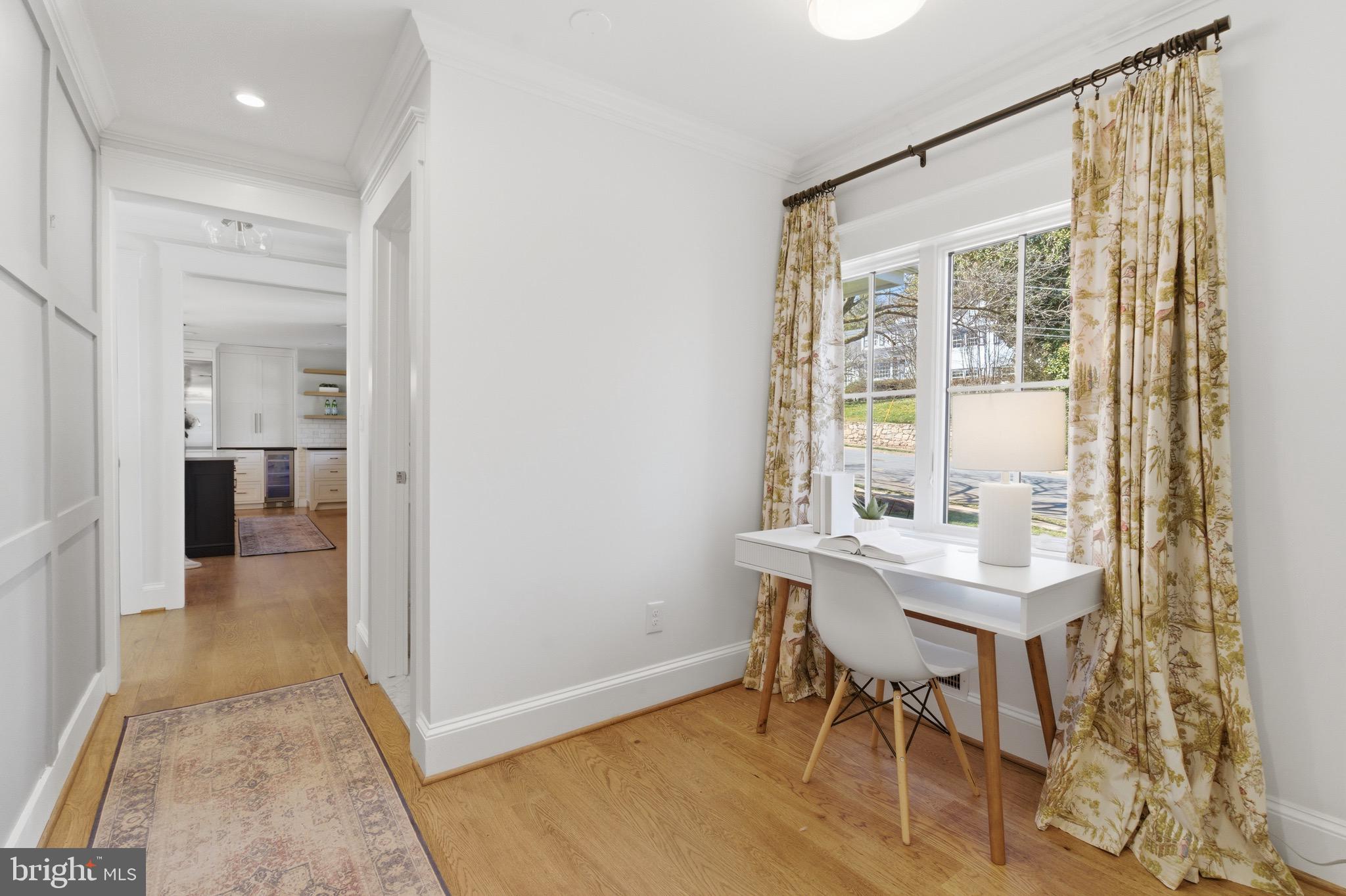 WILLIAMSBURG VILLAGE - Residential