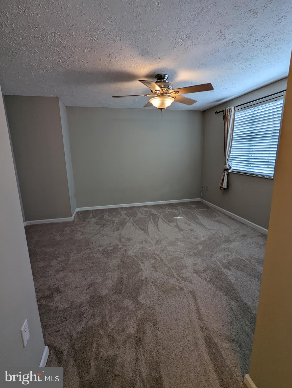 DAMASCUS VALLEY PARK - Residential