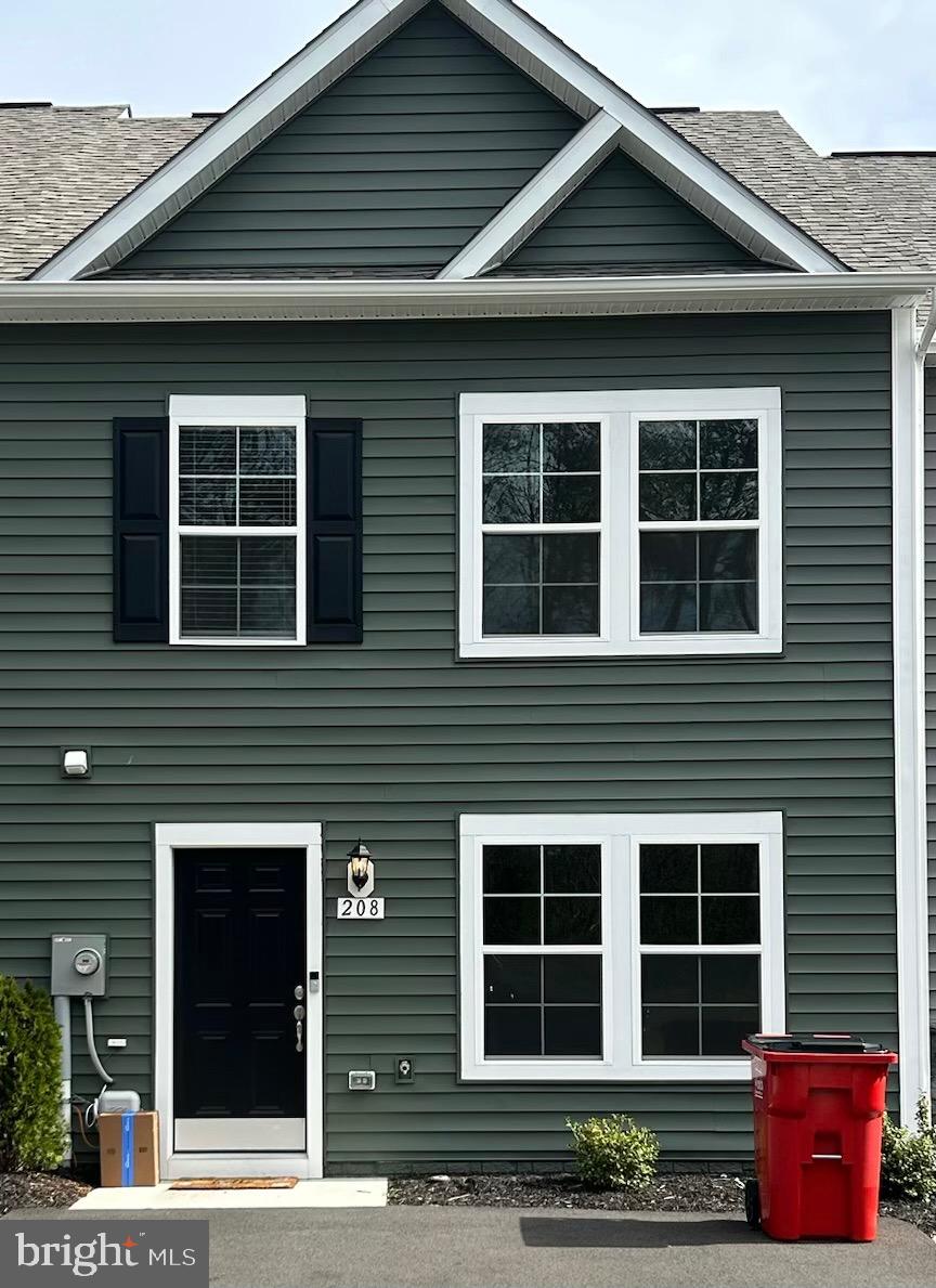 WHISPERING PINES - Residential Lease