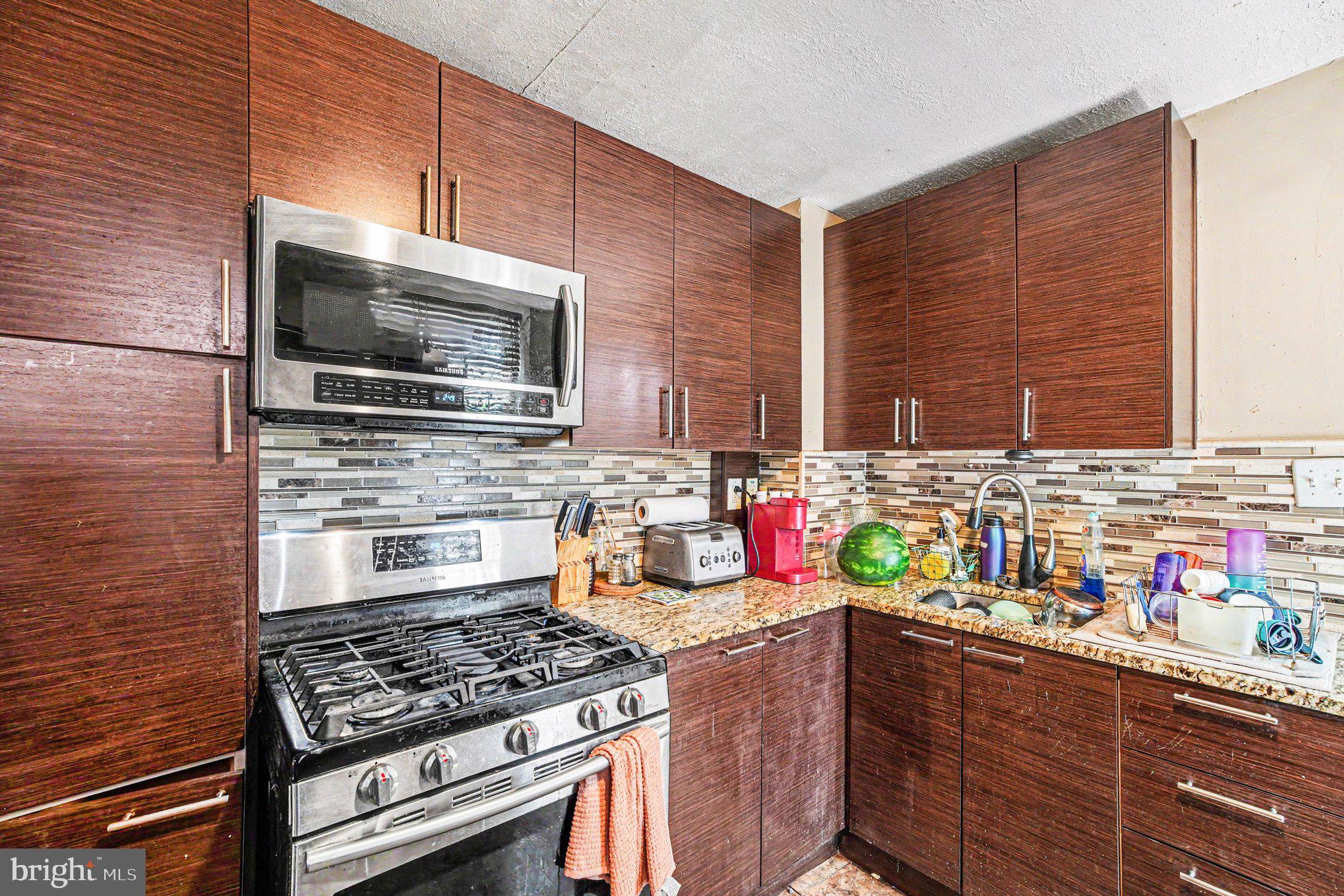 NORRISTOWN - Residential