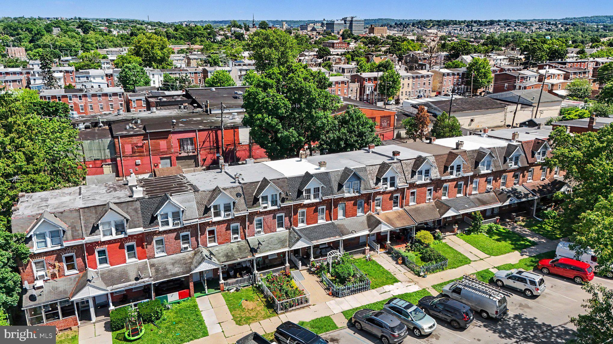 NORRISTOWN - Residential