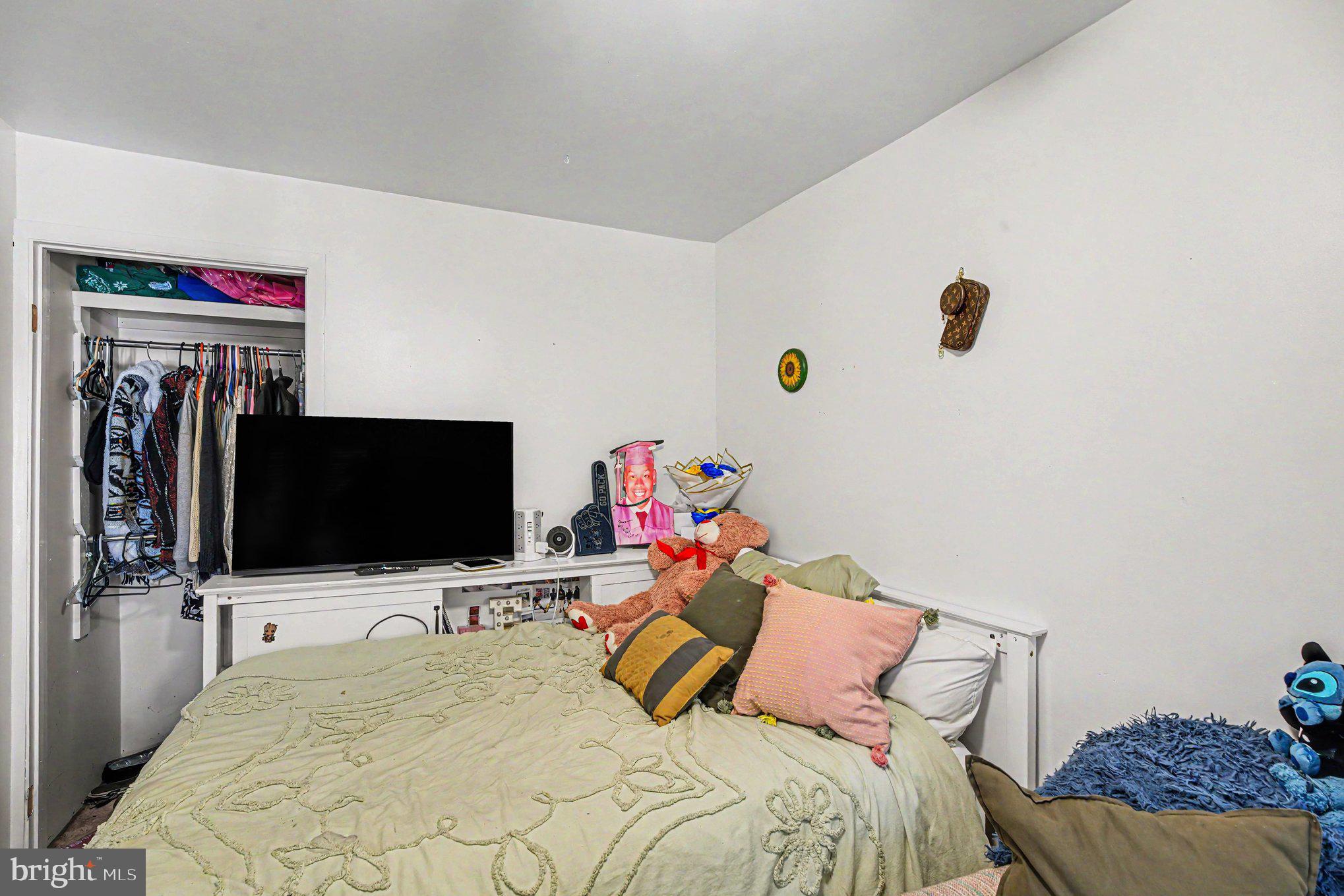 NORRISTOWN - Residential