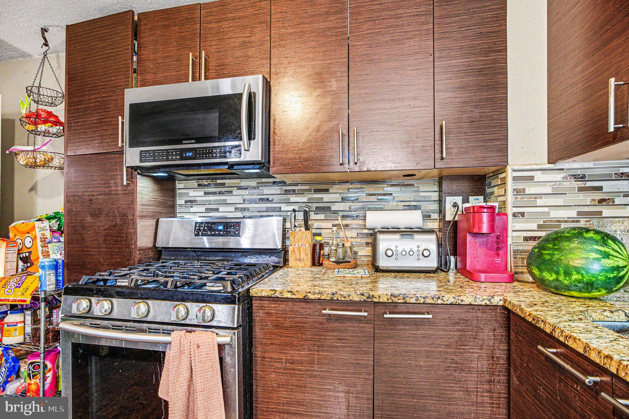 NORRISTOWN - Residential