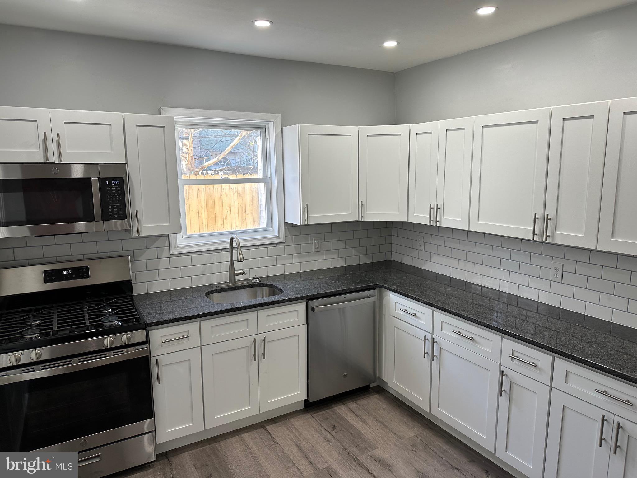 PHILADELPHIA (SOUTH) - Residential Lease
