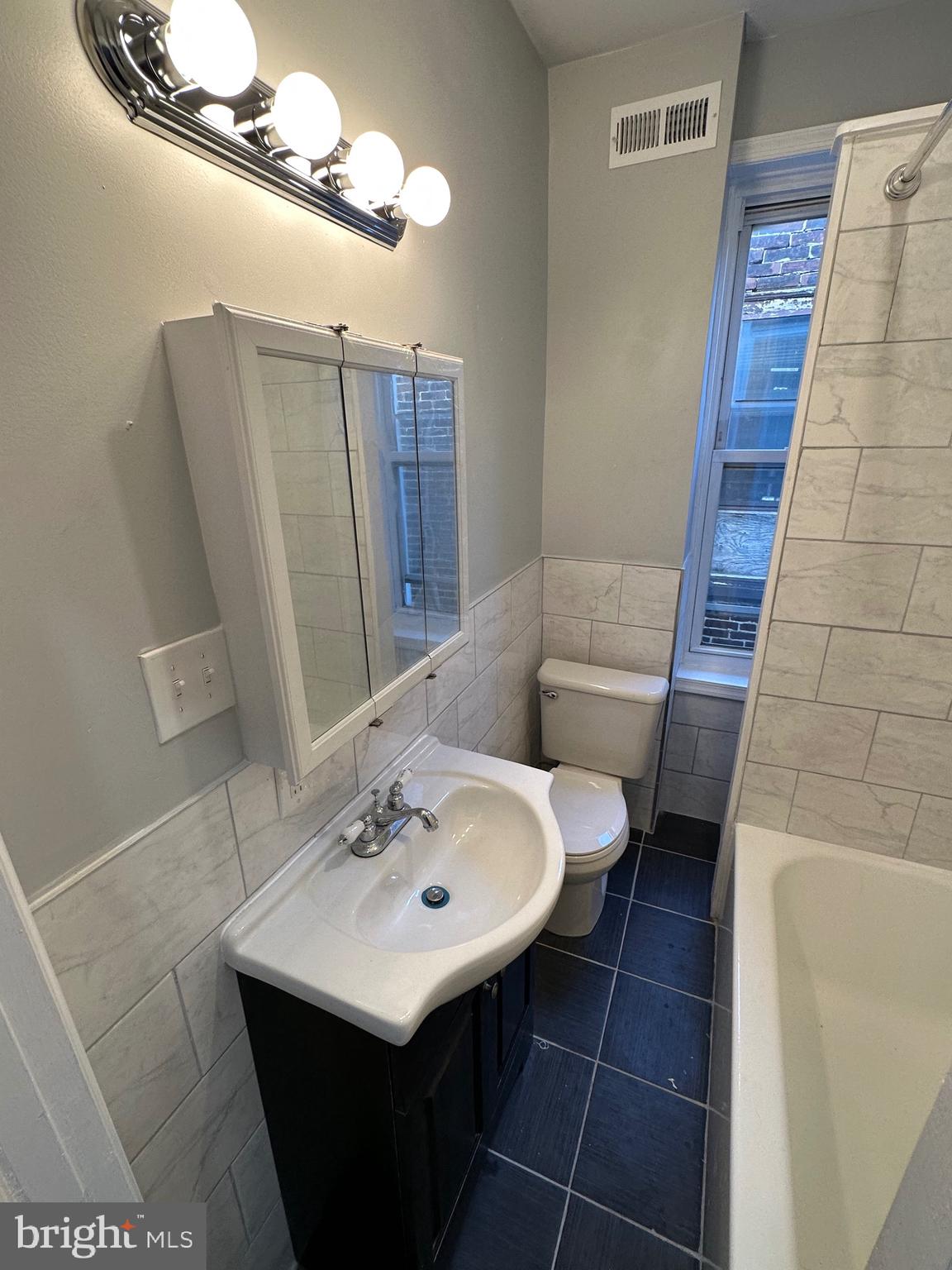 PHILADELPHIA (SOUTH) - Residential Lease
