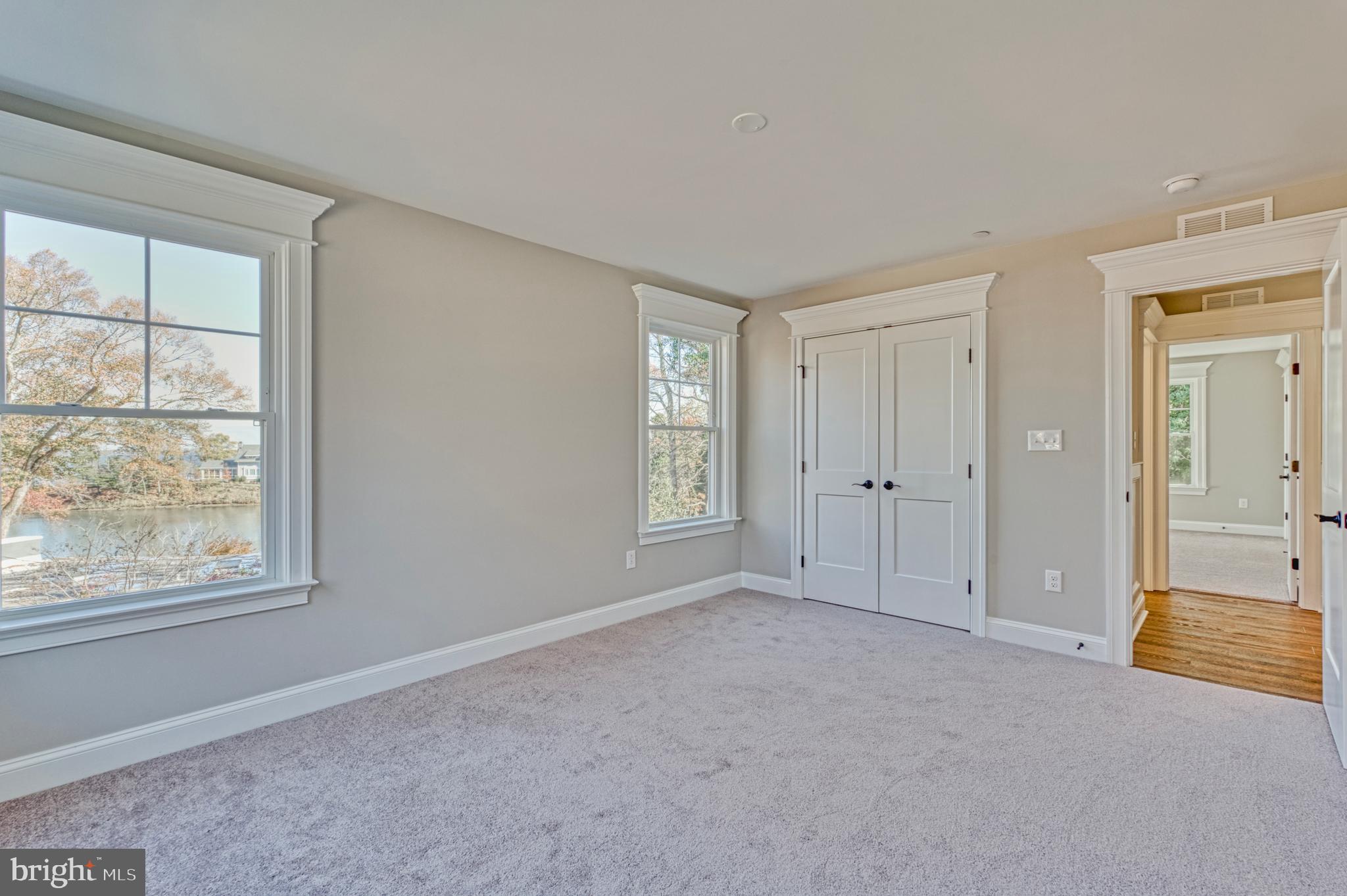 ANNAPOLIS ROADS - Residential