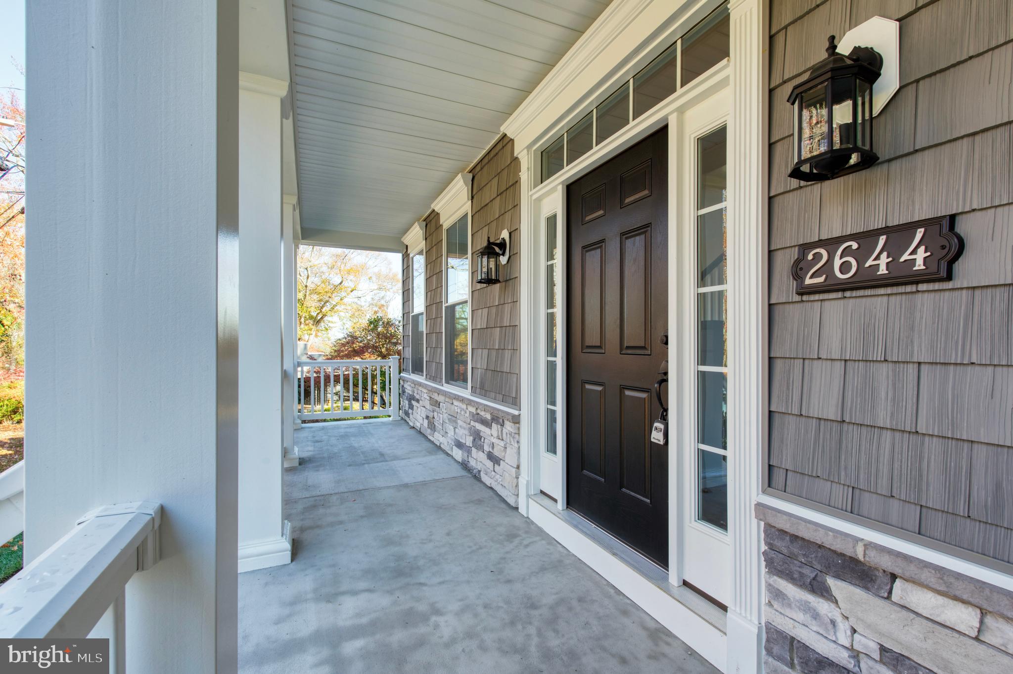 ANNAPOLIS ROADS - Residential