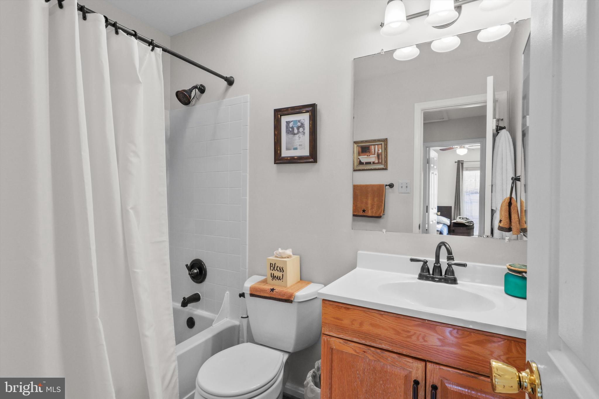 SPRINGFIELD OAKS - Residential