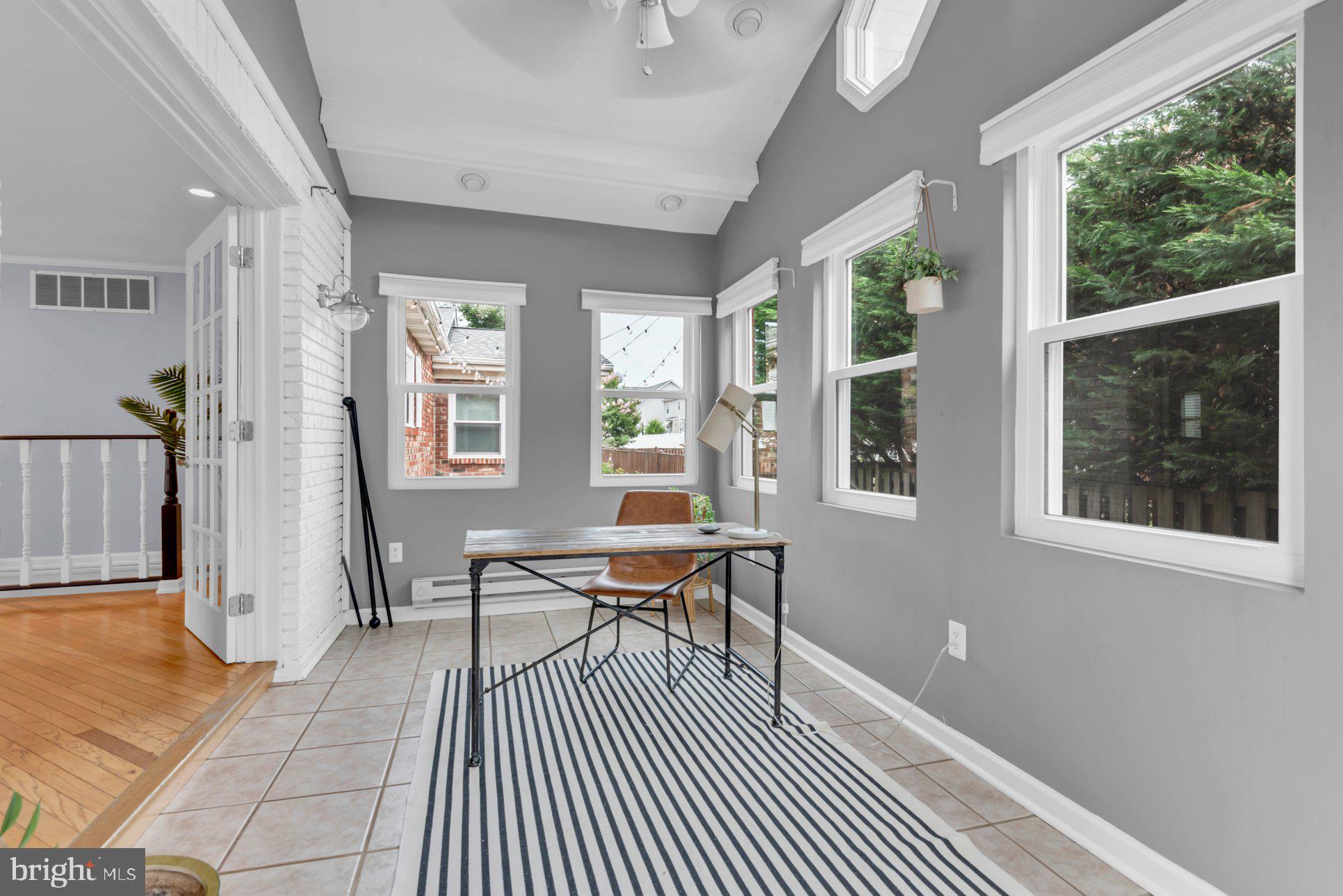 ANNAPOLIS - Residential