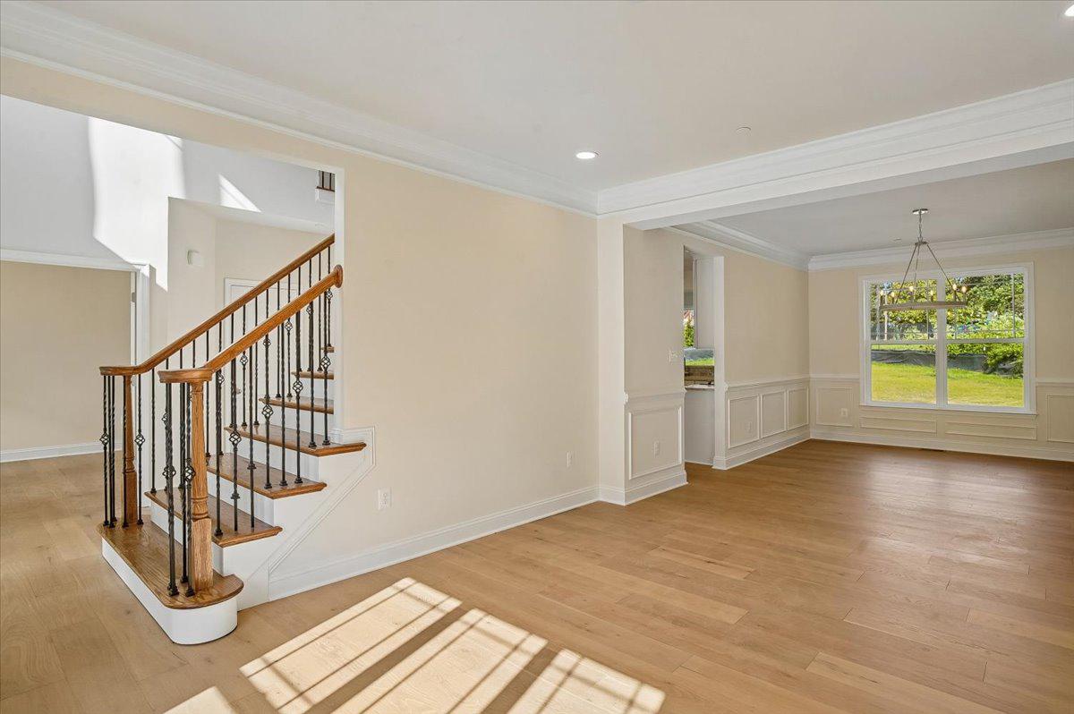 TWIN HILLS - Residential