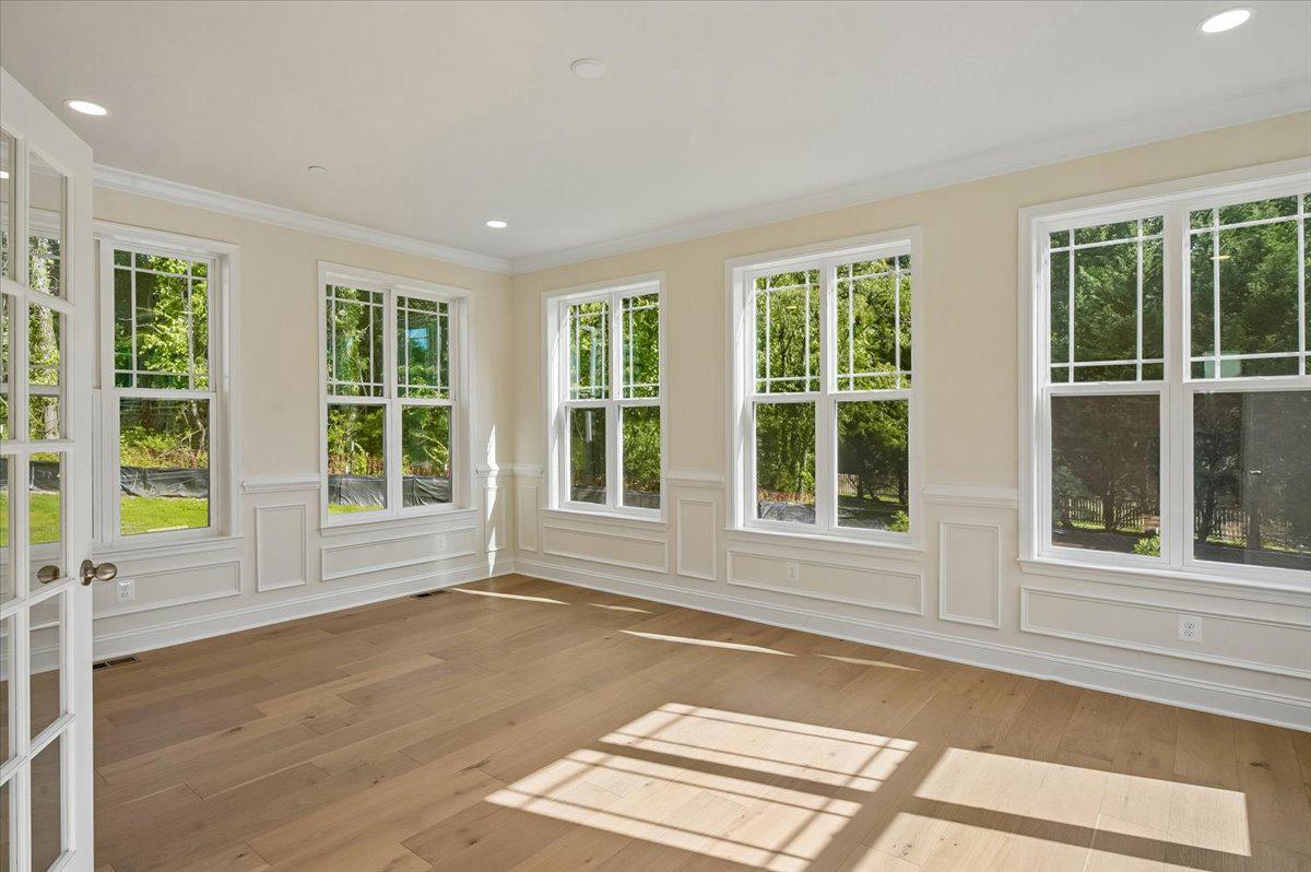 TWIN HILLS - Residential
