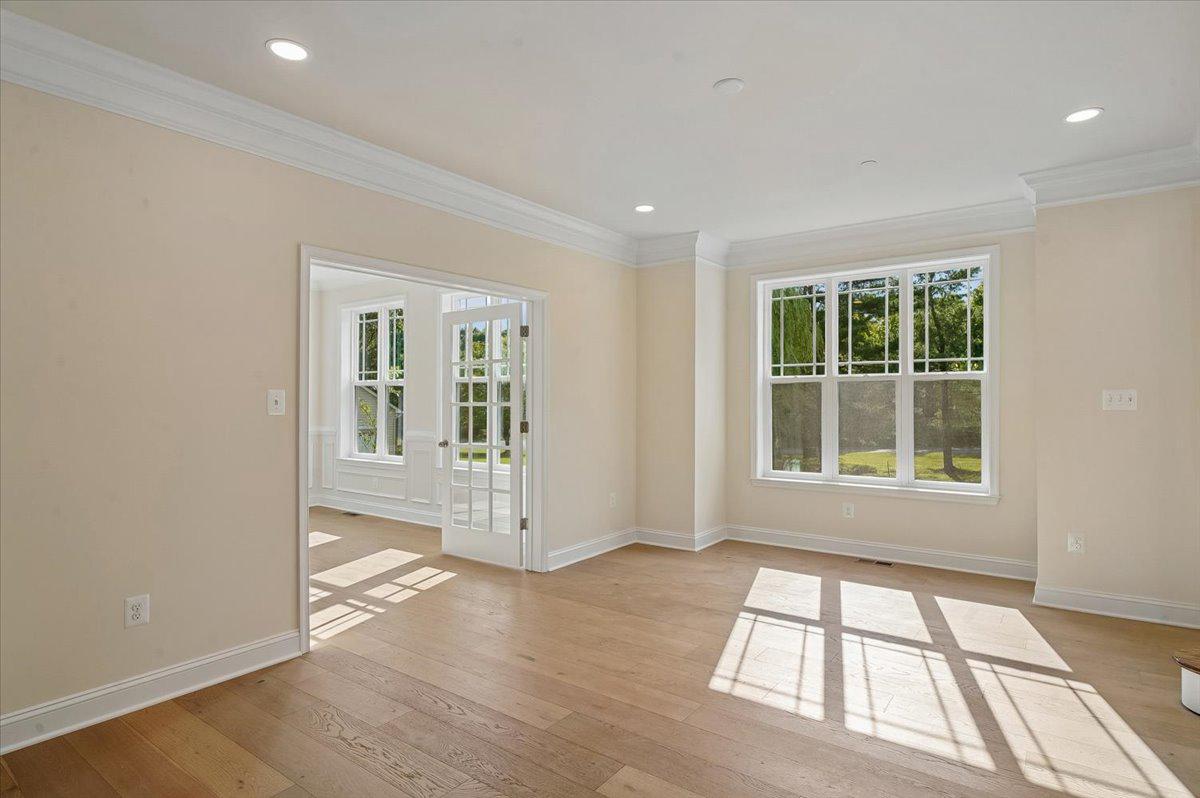 TWIN HILLS - Residential