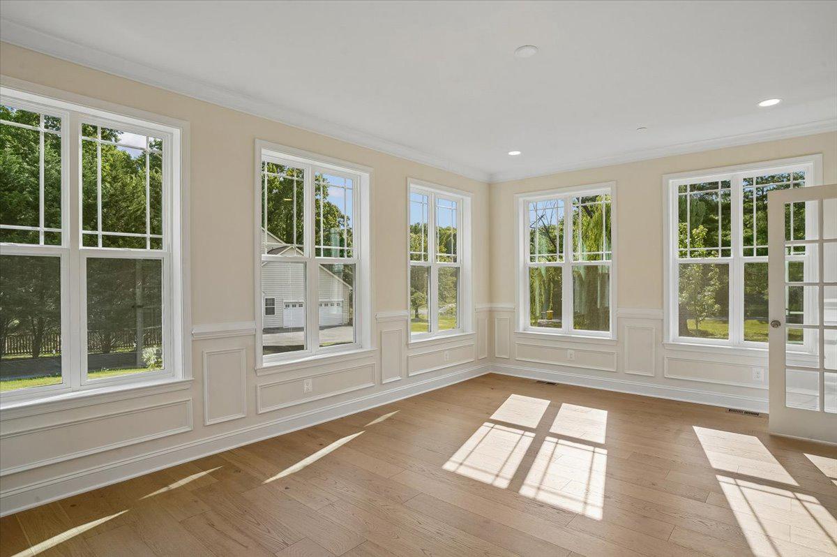 TWIN HILLS - Residential