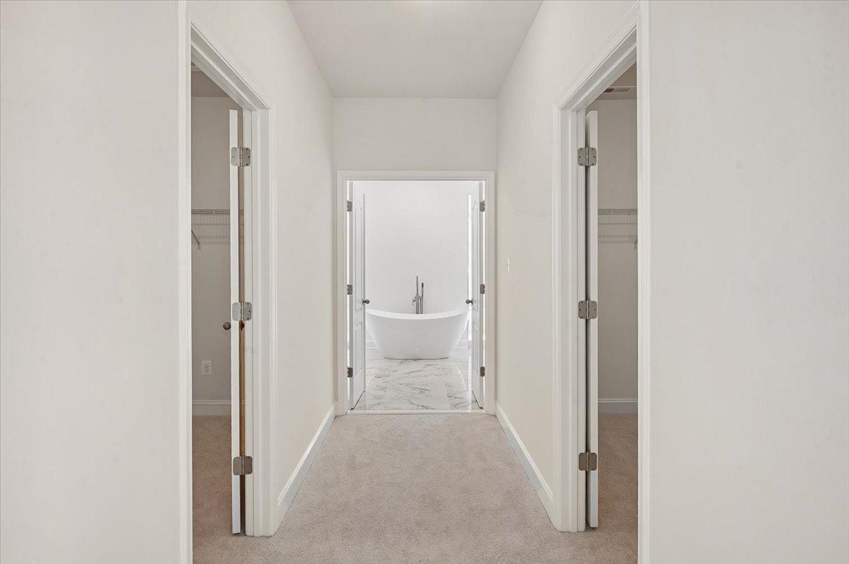 TWIN HILLS - Residential