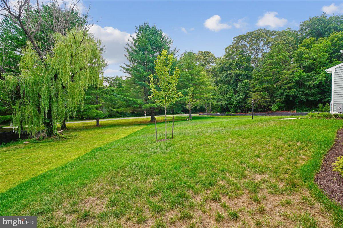 TWIN HILLS - Residential