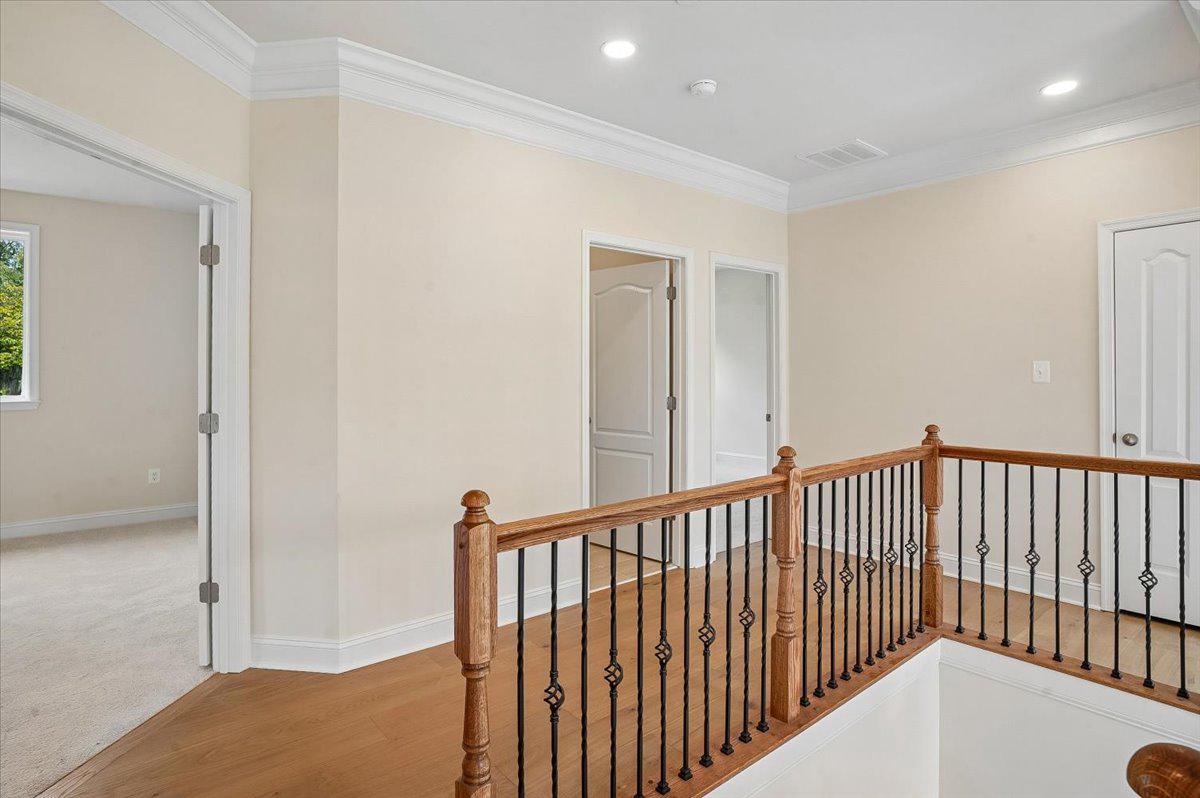TWIN HILLS - Residential