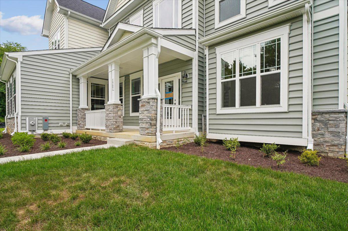 TWIN HILLS - Residential