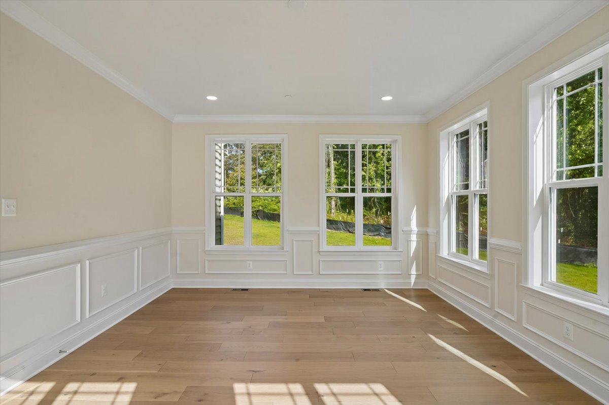 TWIN HILLS - Residential