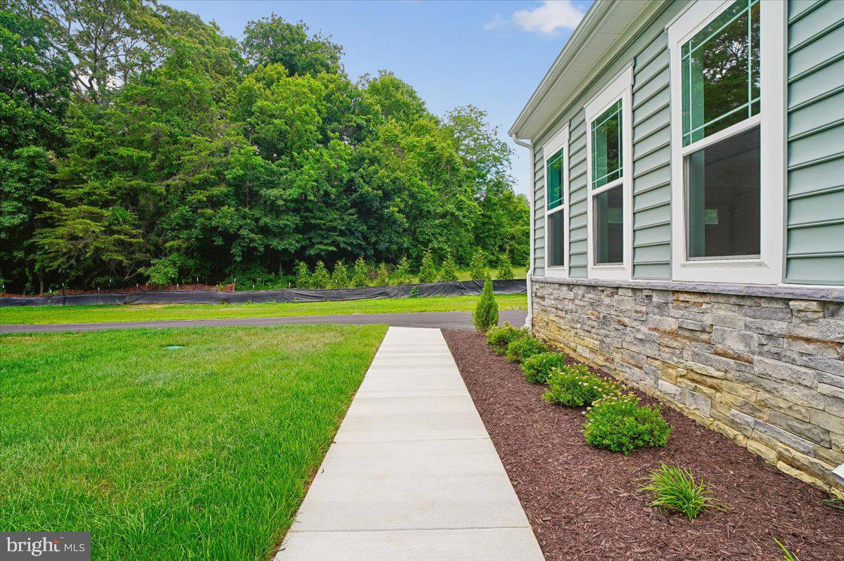 TWIN HILLS - Residential