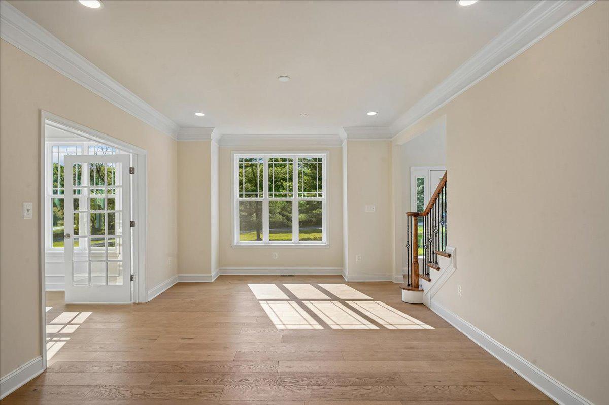 TWIN HILLS - Residential