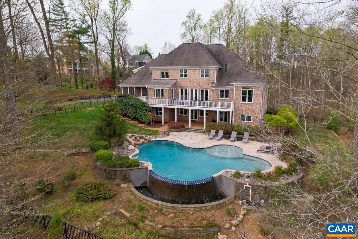 FOXCHASE - Residential