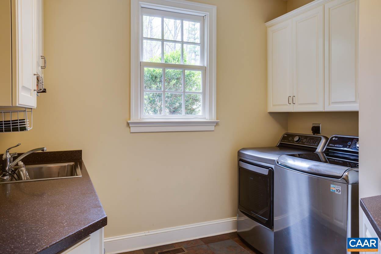 FOXCHASE - Residential