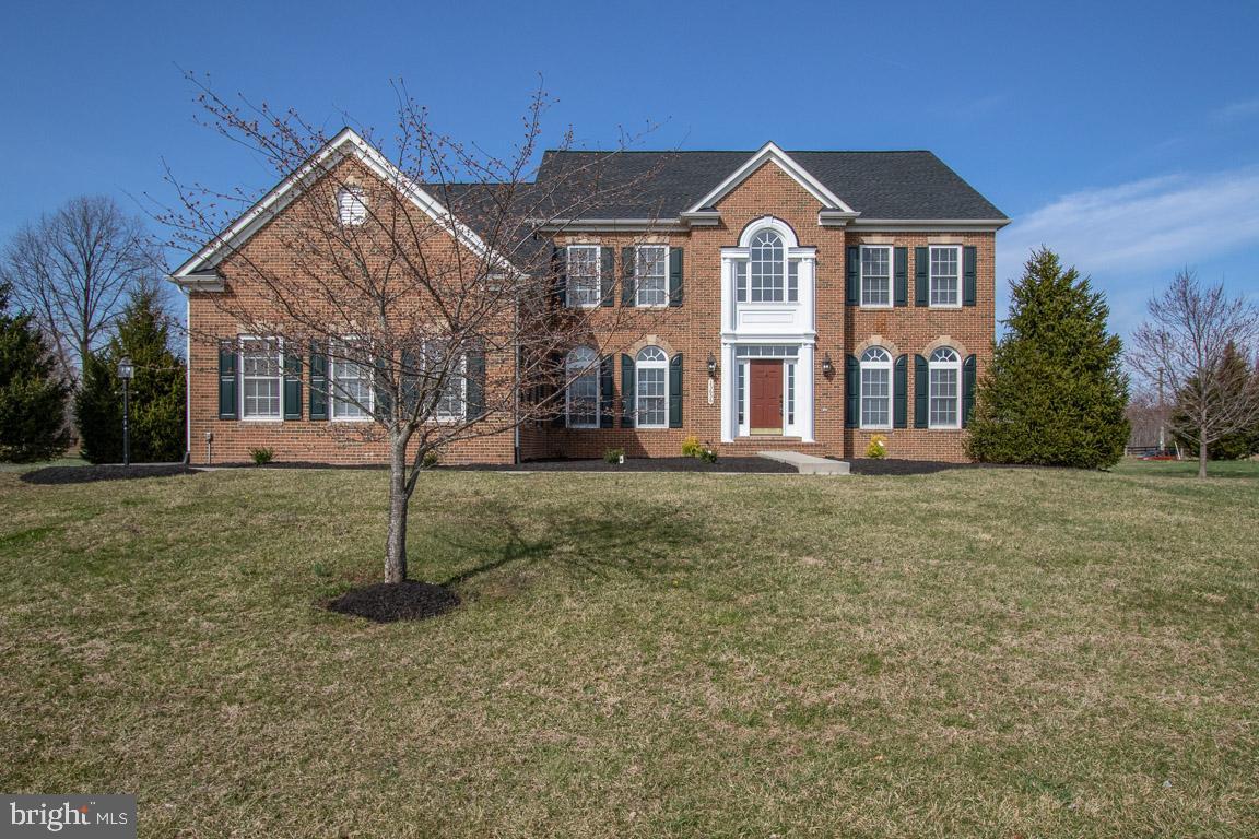 HOLLY RIDGE AT LAWNVALE - Residential