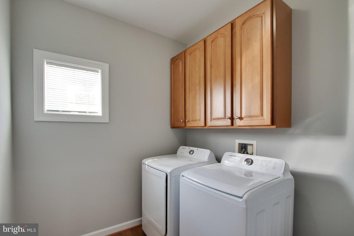 HOLLY RIDGE AT LAWNVALE - Residential