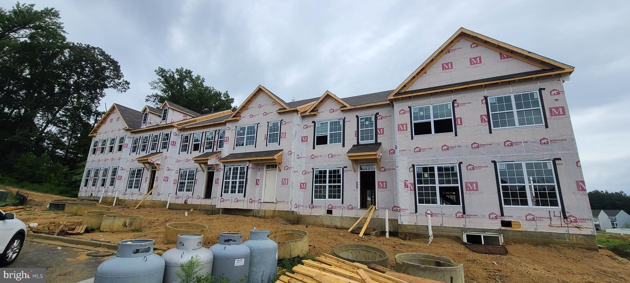 ELIZABETH HILLS PHASE 5 - Residential