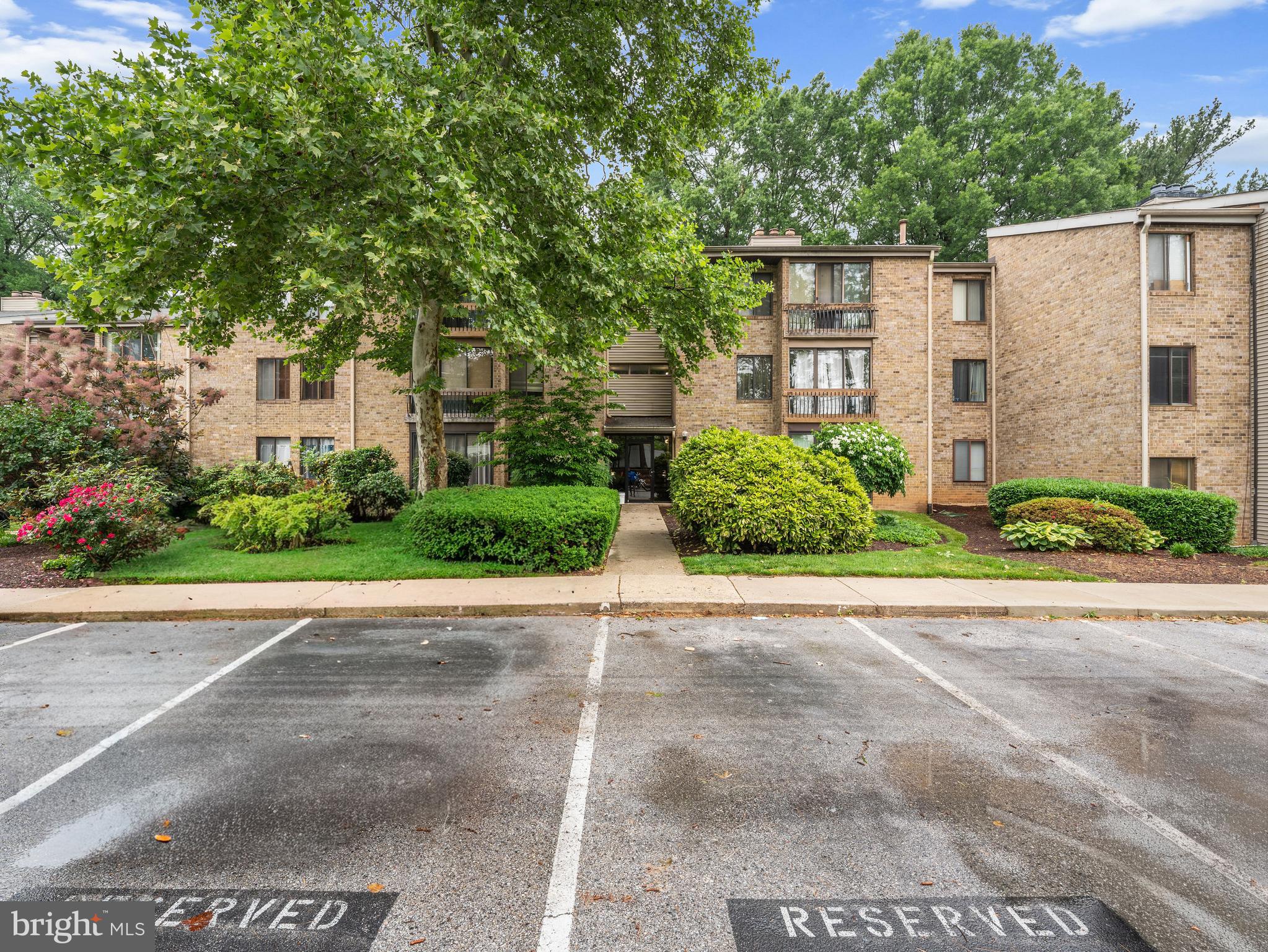 *Tenant Occupied – Must Honor Lease* Investor alert in conveniently located Cross Fox Condos! This 1 bedroom, 1 bathroom top-floor penthouse unit is tenant occupied with a strong long-term tenant already in place. The current lease runs through 2/28/27 at $1,350/month and the tenant has always paid on time. With market rents for a 1 bedroom in Columbia typically ranging from $1,600–$1,850/month, this is a great opportunity for the next owner to step into immediate cash flow with room to improve NOI over time. The unit is in great shape and features bamboo flooring throughout. The top-floor location is a nice bonus with no neighbors above you. A savvy buyer has a few different options here: hold it as a long-term rental, or collect rent through the current lease term and eventually move in and make it your own after the lease expires. The location is hard to beat. Enjoy easy access to The Shoppes at Wilde Lake, Columbia Town Center, The Mall in Columbia, Merriweather Post Pavilion, the Merriweather District, Johns Hopkins Howard County Medical Center, Howard Community College, and commuter routes 29 and 32. Water, sewer and trash all included in the condo fee. No front foot fee! Shared laundry room in the building. Make us an offer before it’s too late!