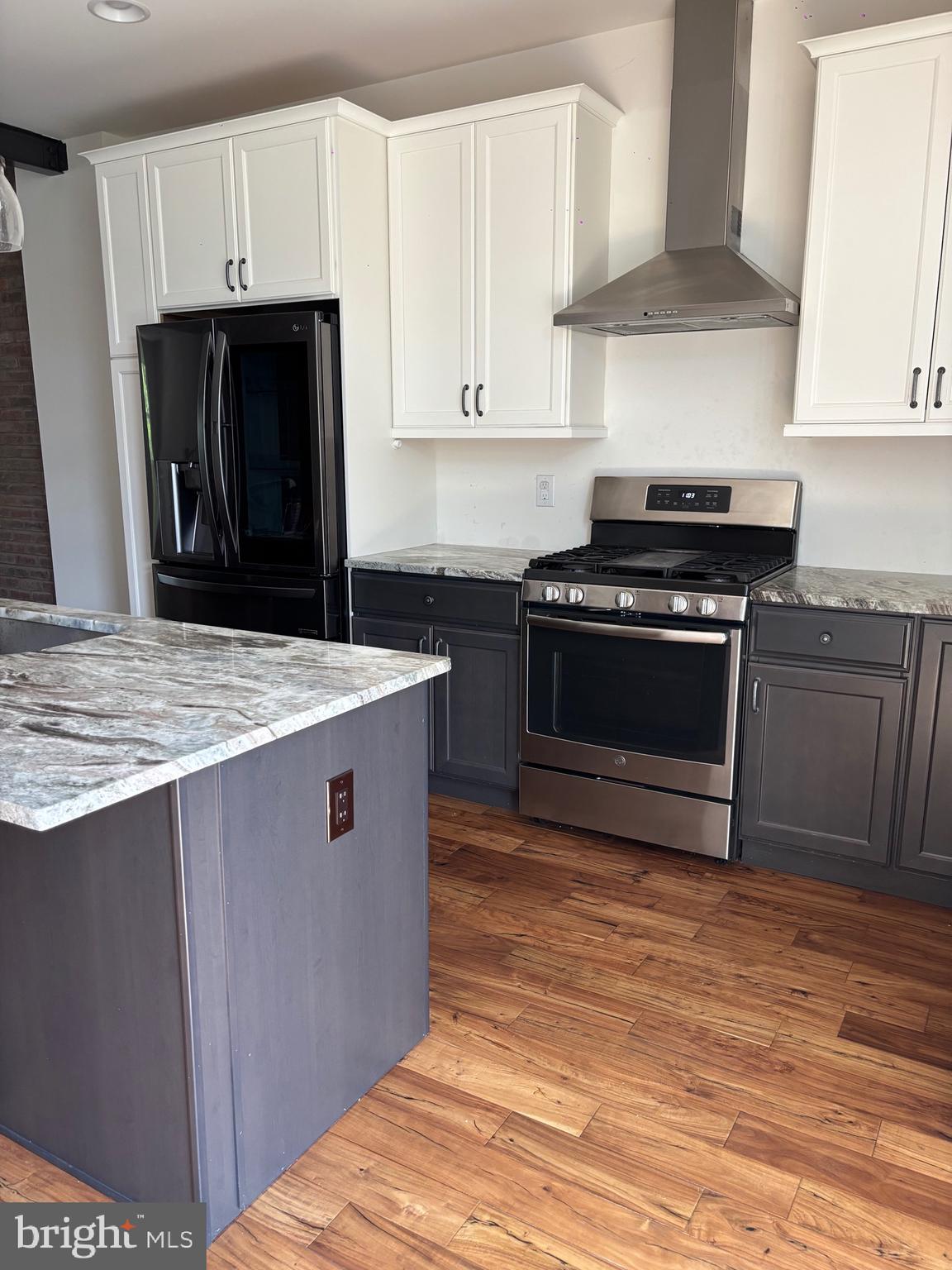 FEASTERVILLE - Residential