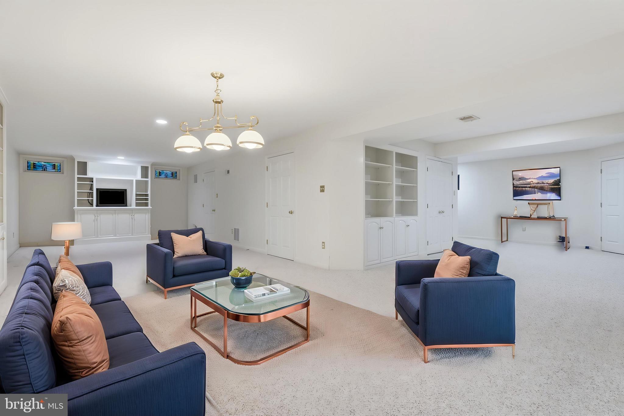 KINGS BRIDGE - Residential