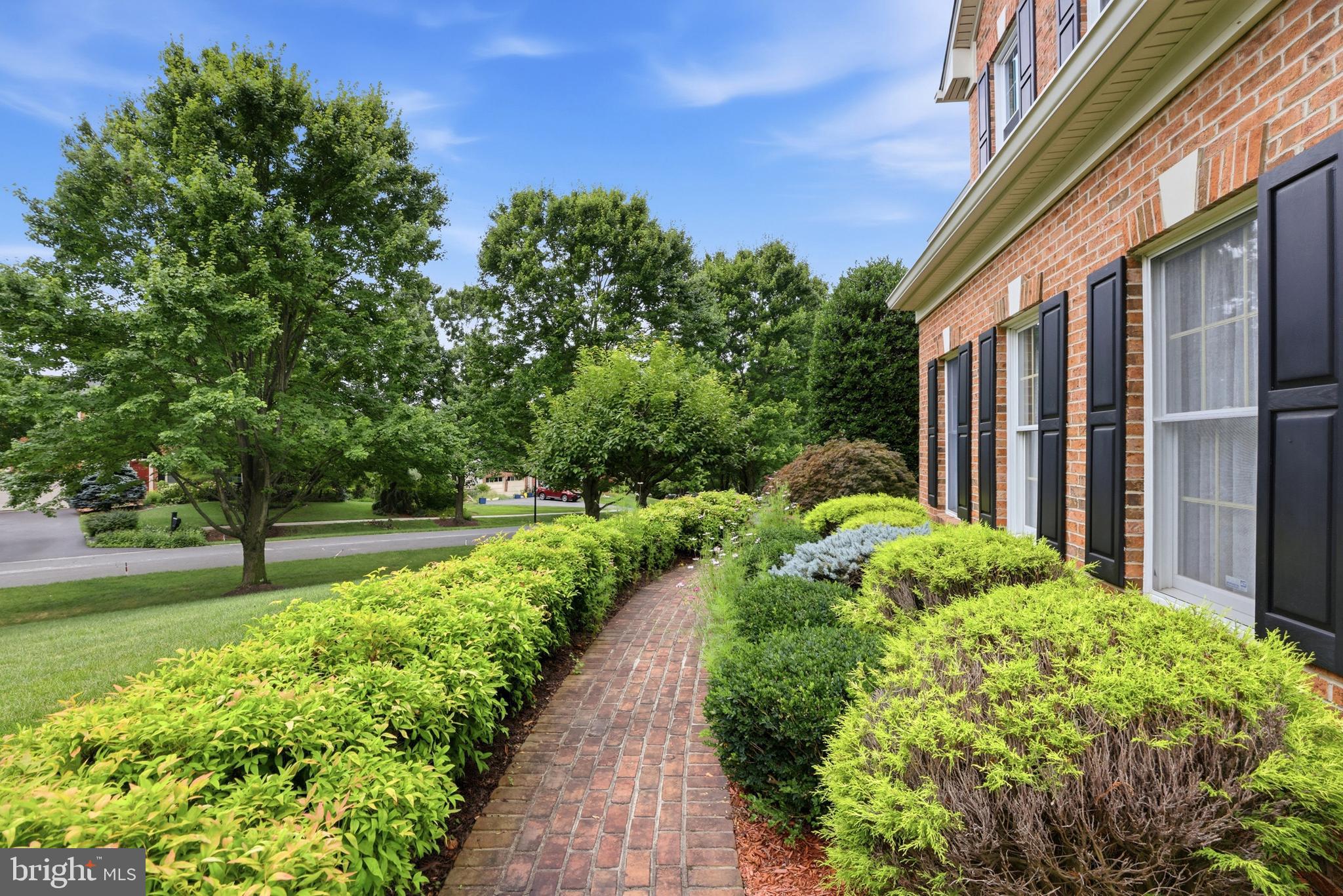 KINGS BRIDGE - Residential