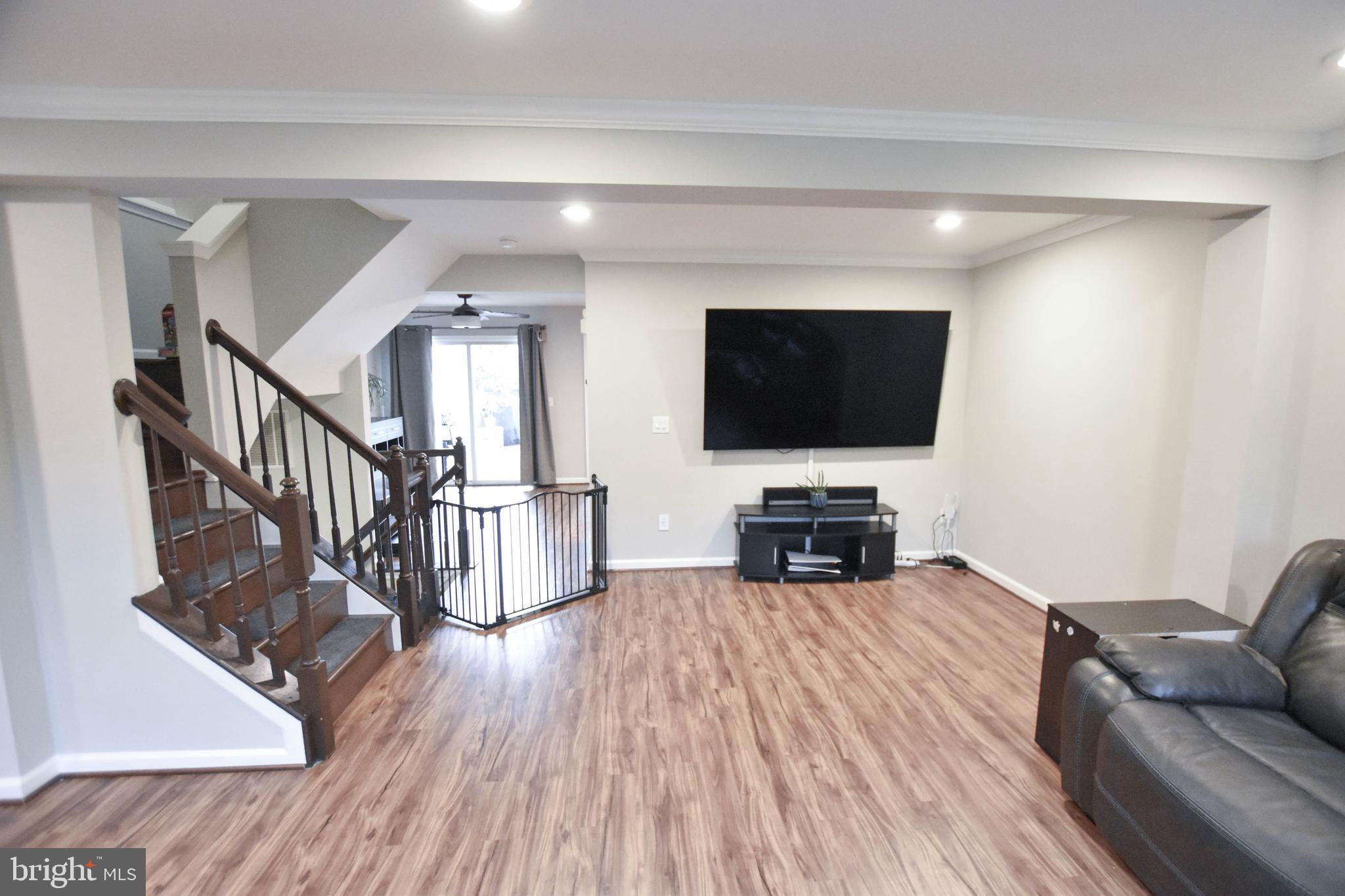 STRATFORD - Residential