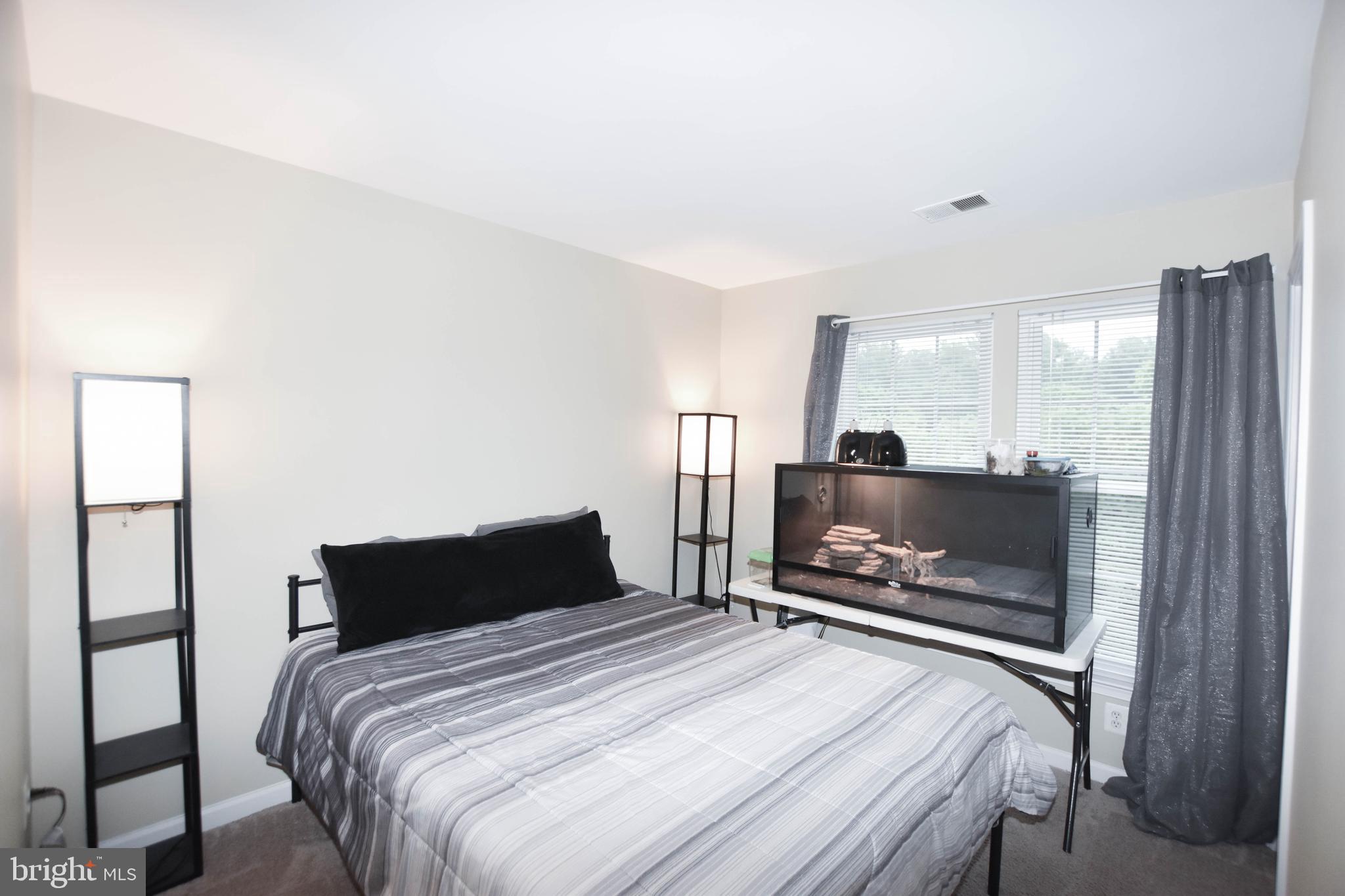 STRATFORD - Residential