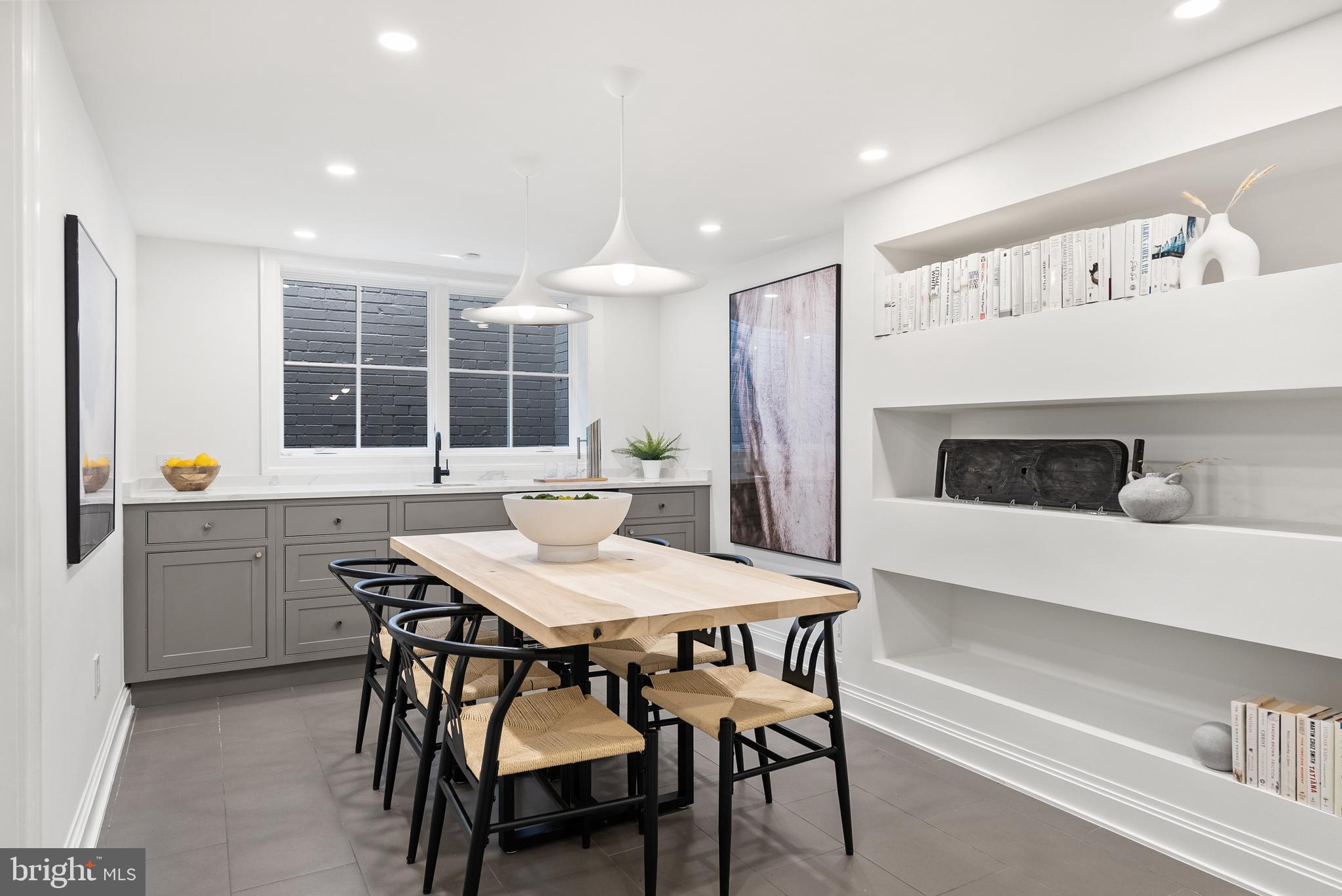 FOREST HILLS - Residential