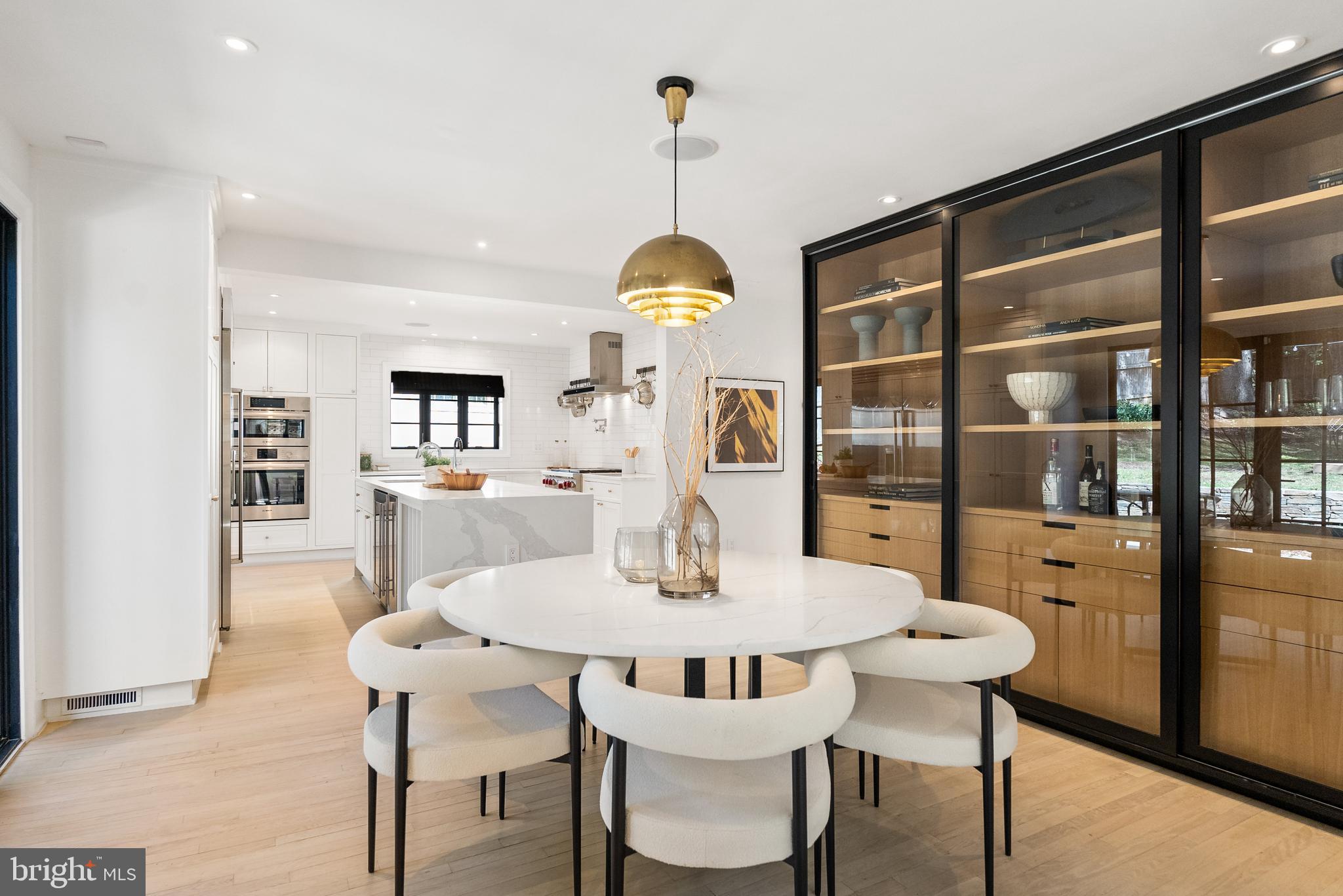 FOREST HILLS - Residential