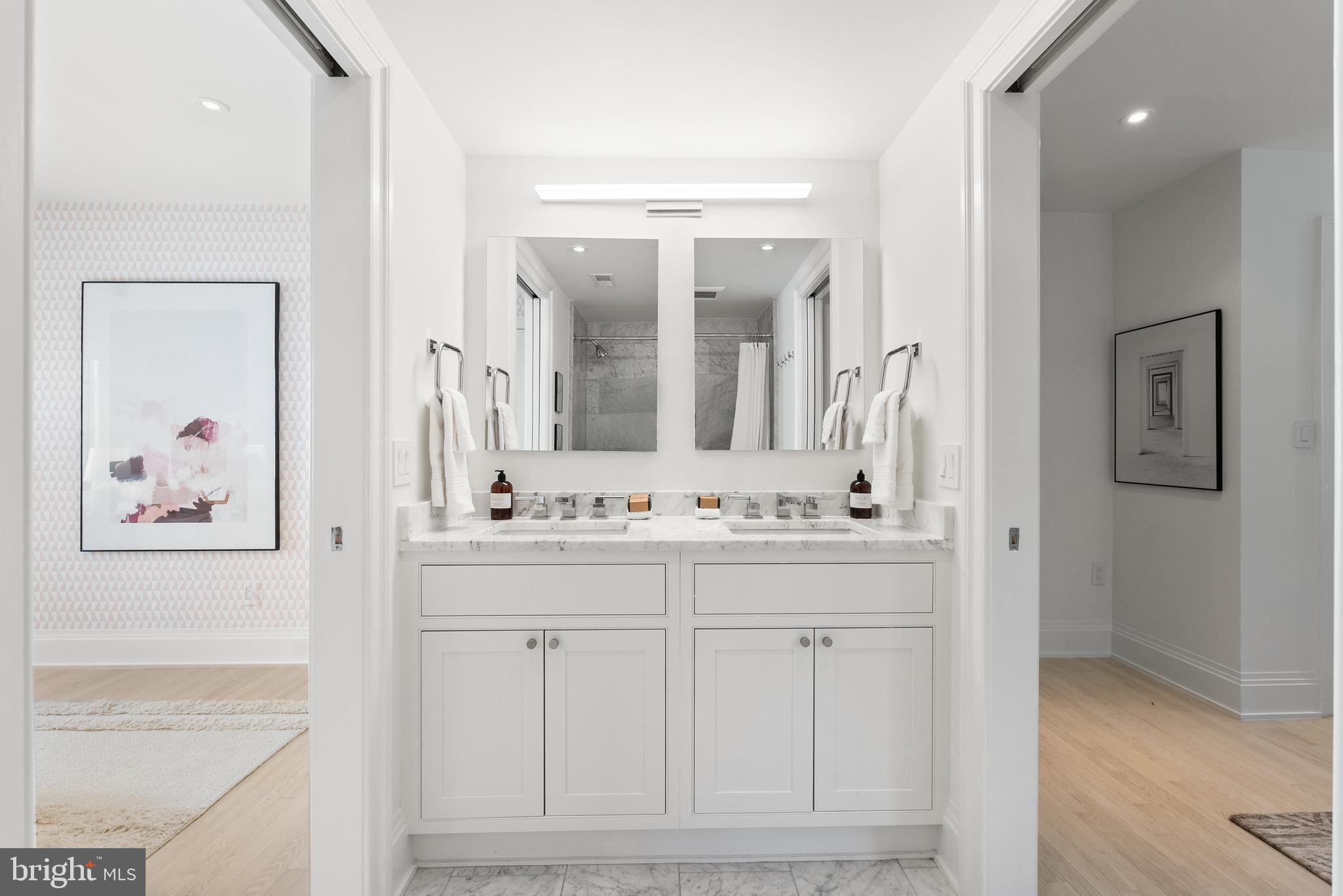 FOREST HILLS - Residential
