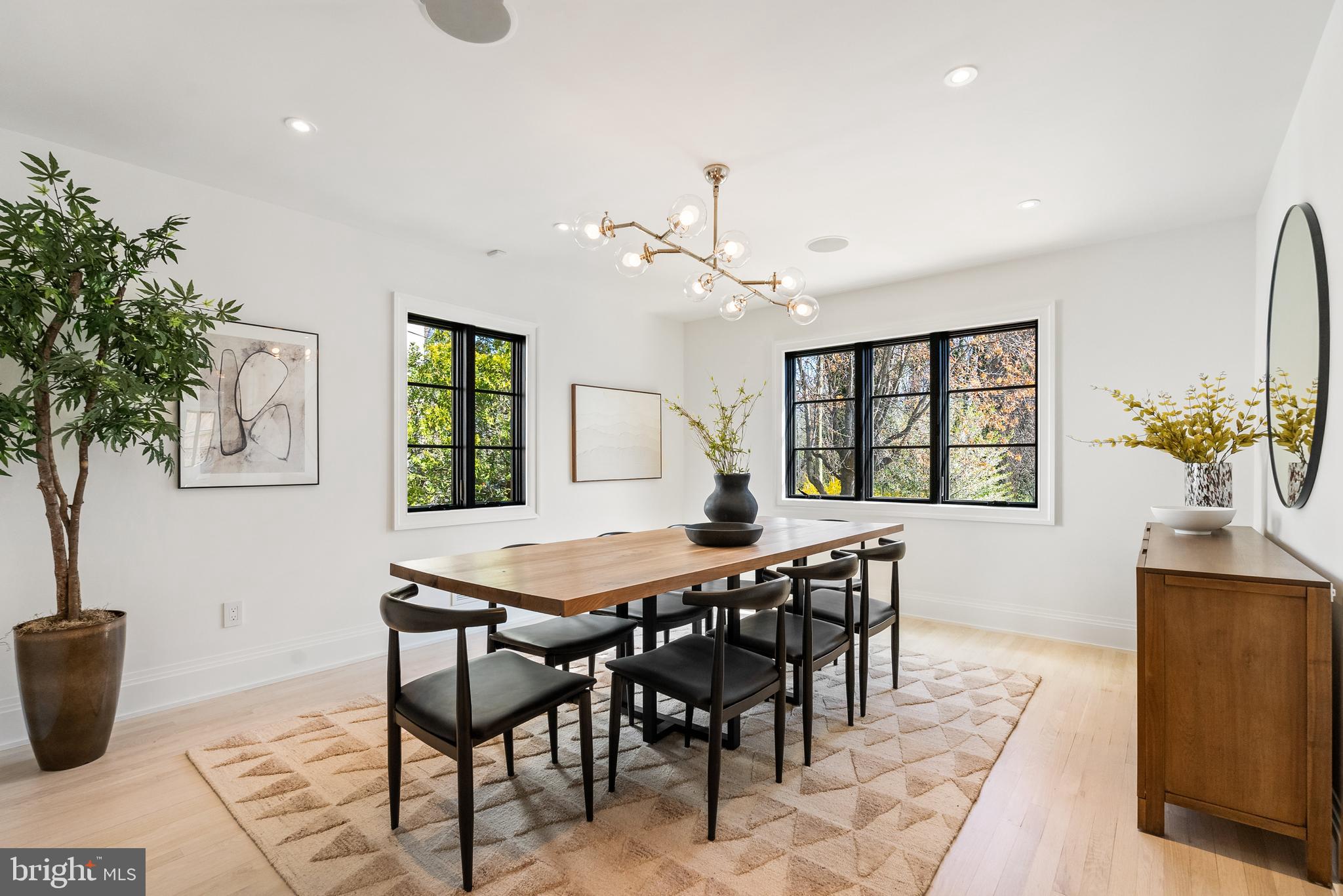 FOREST HILLS - Residential