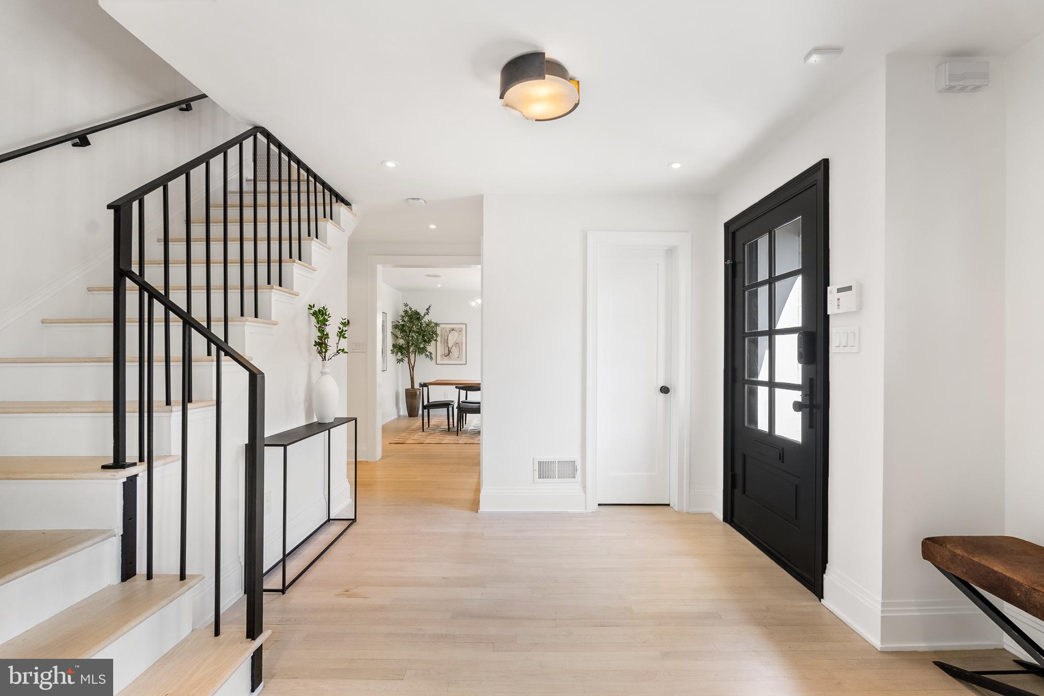 FOREST HILLS - Residential