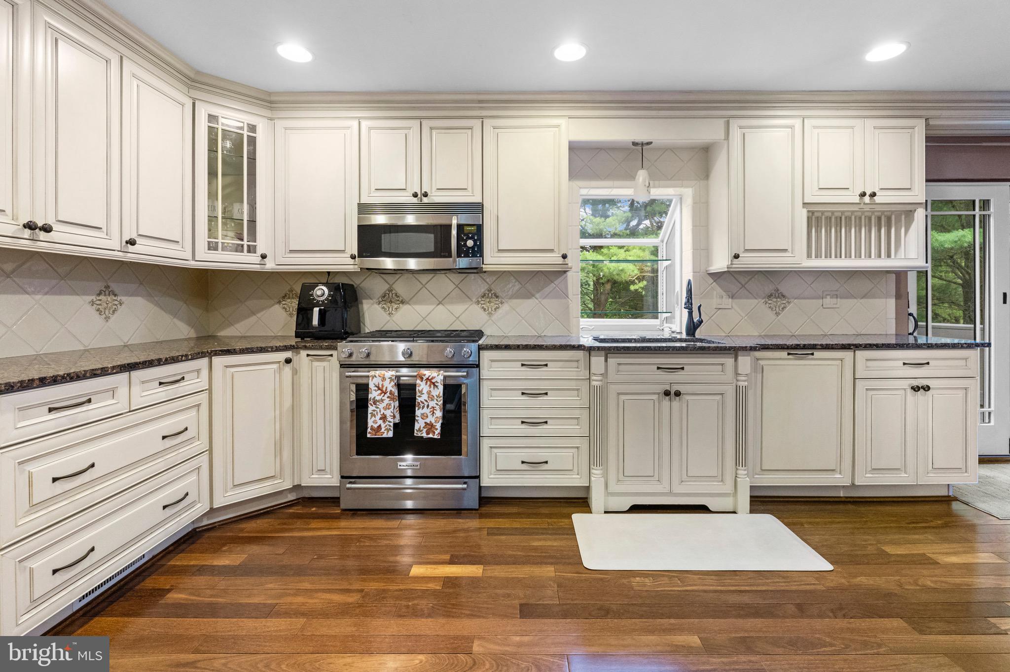VELVET HILLS SOUTH - Residential