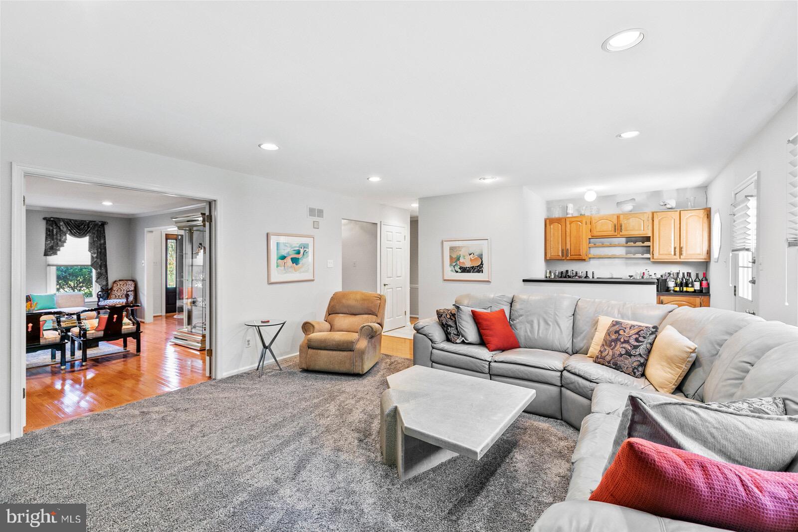 HOLLAND ACRES - Residential