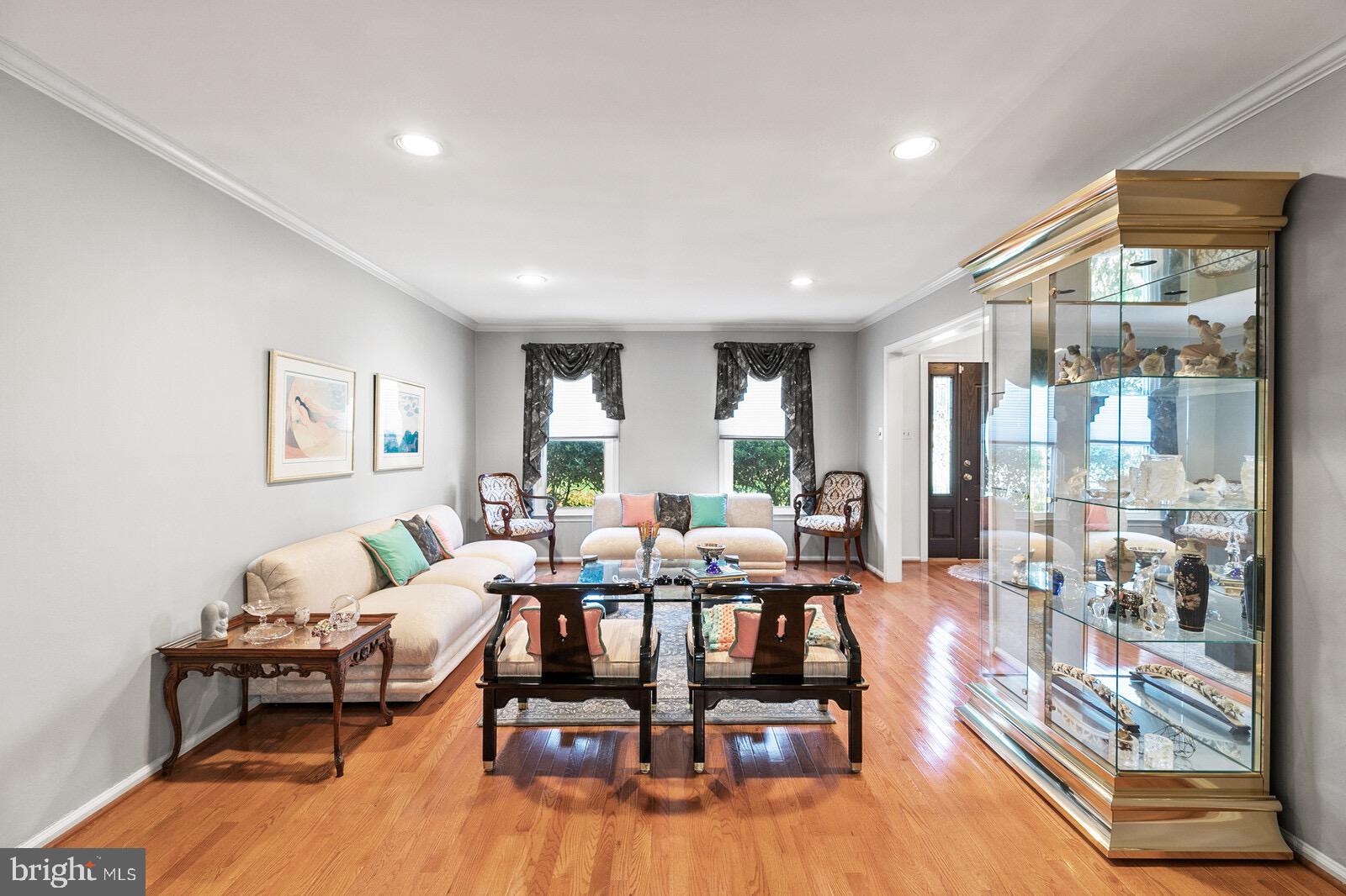 HOLLAND ACRES - Residential