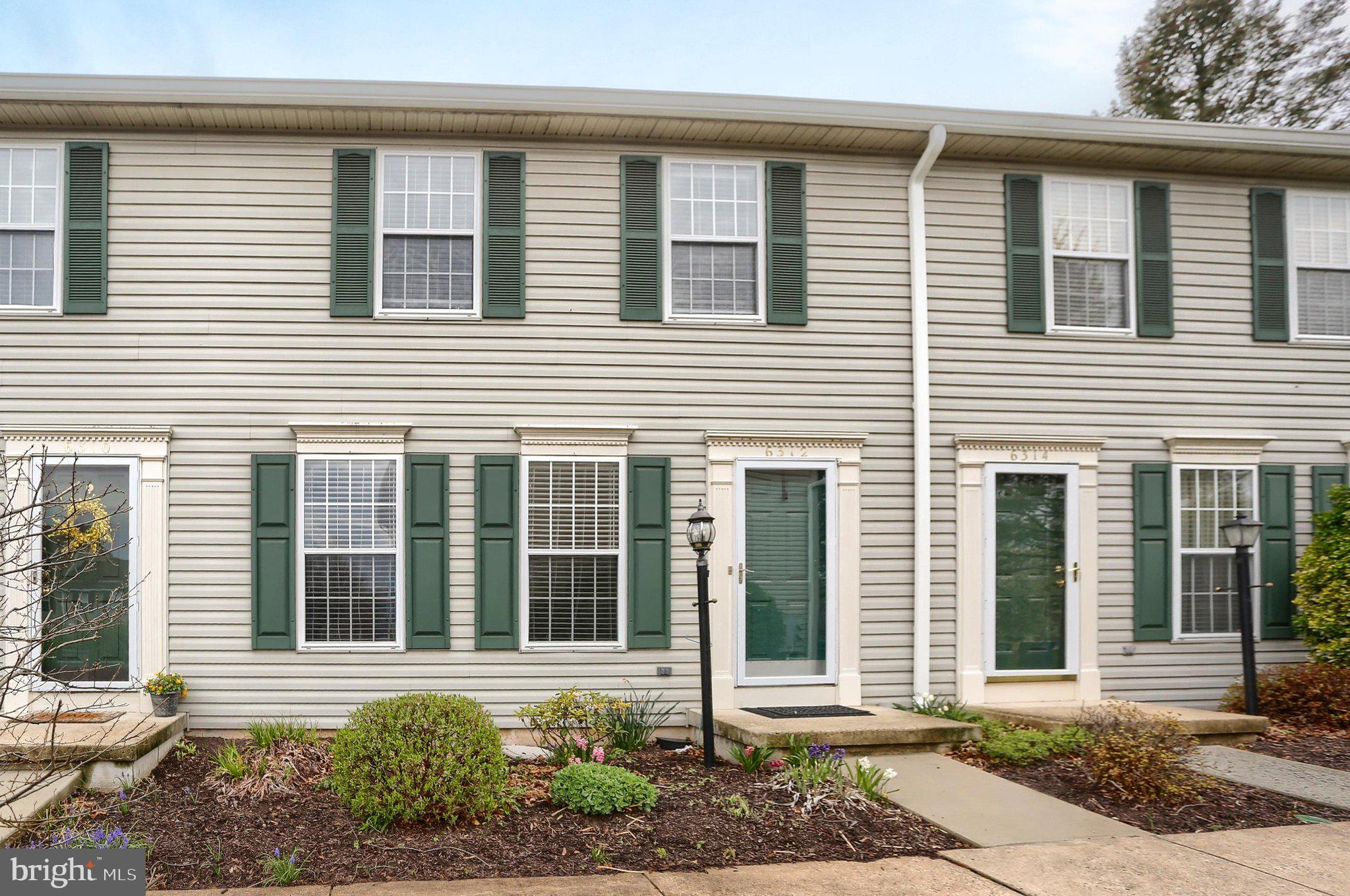 DARLINGTON VILLAGE - Residential