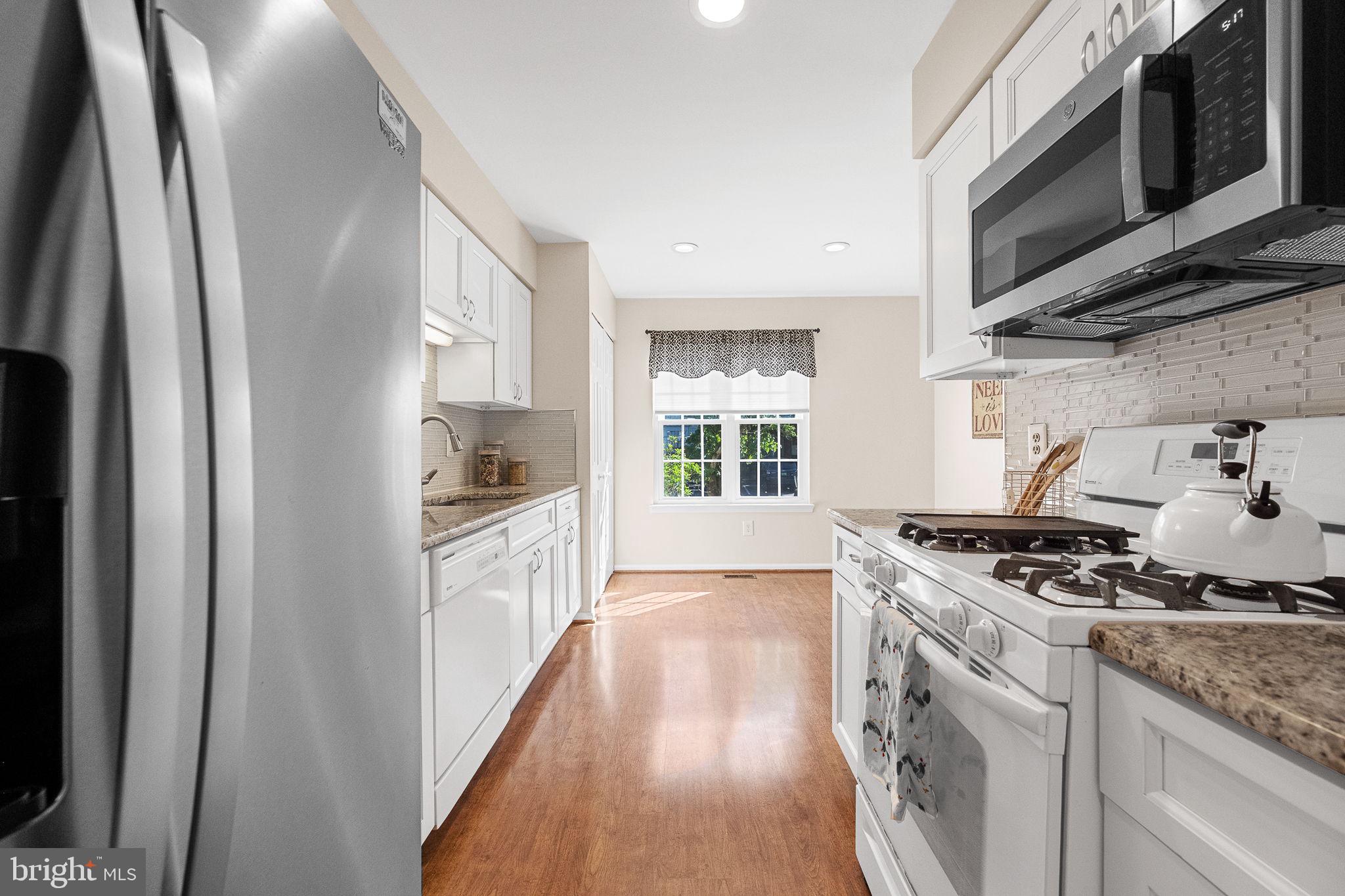 LONDON TOWN WEST - Residential