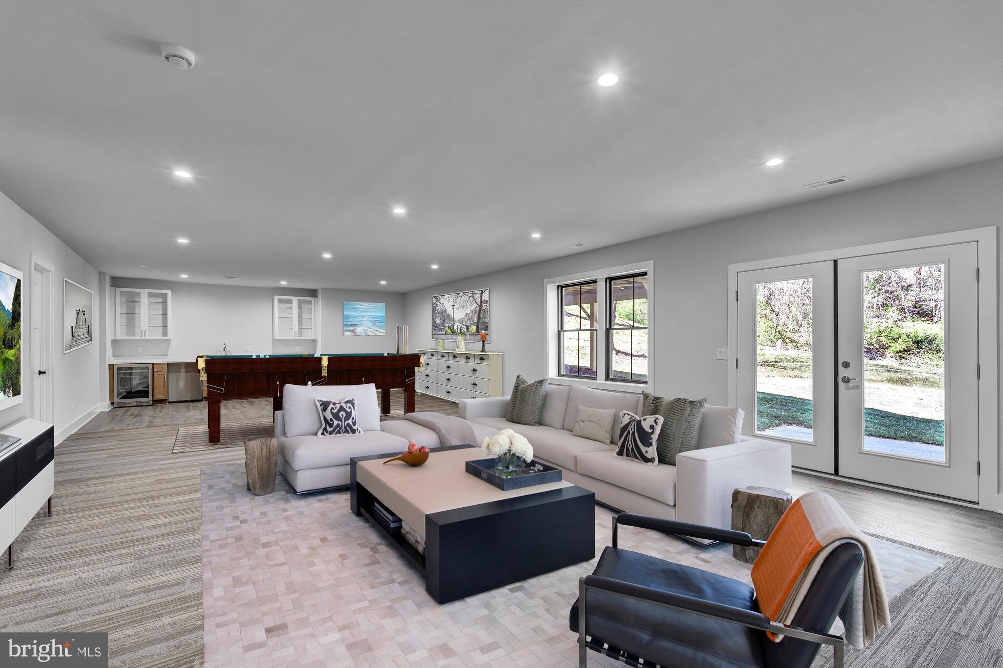 CINNAMON CREEK - Residential