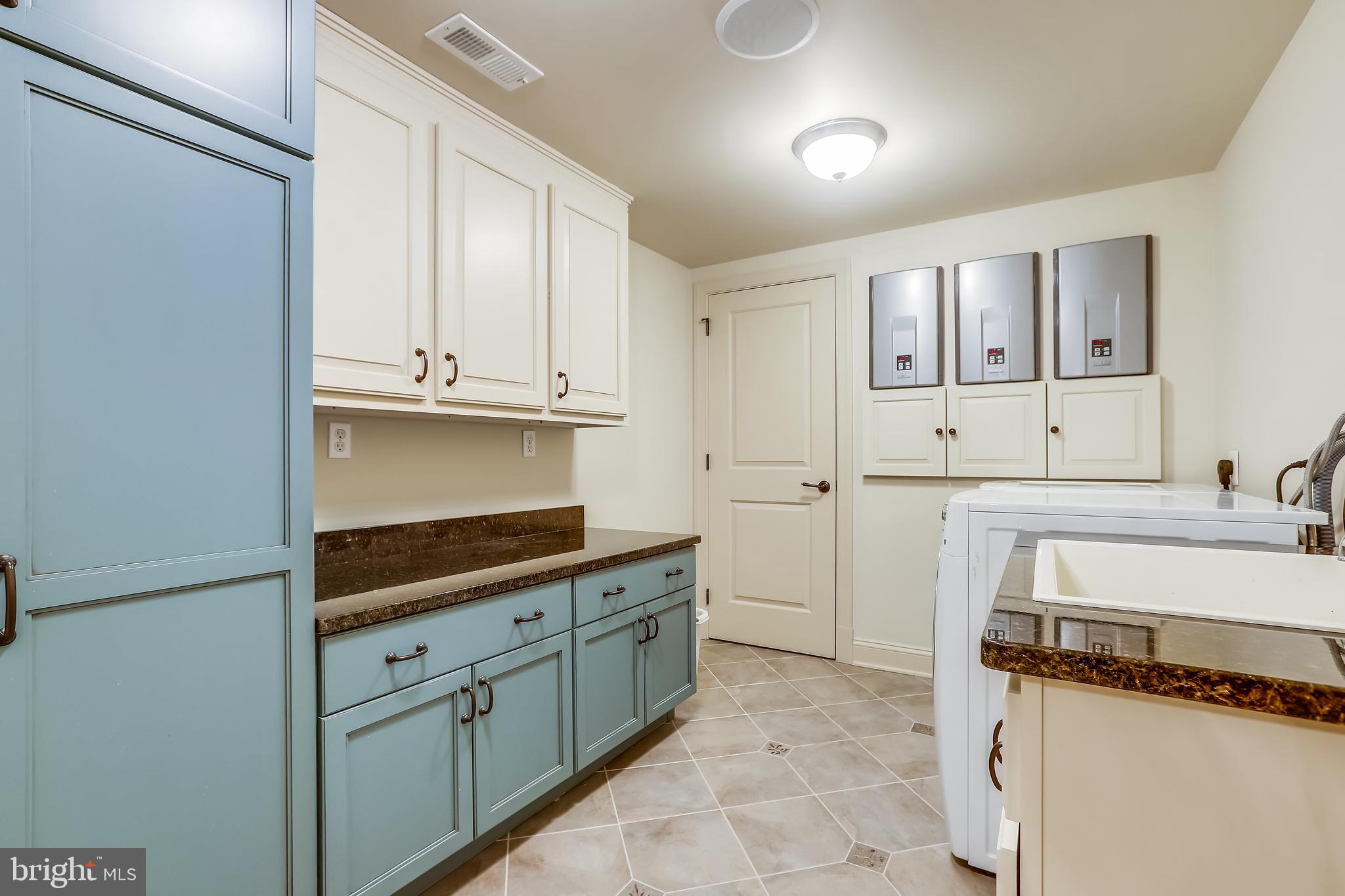 WYATTS HILL - Residential