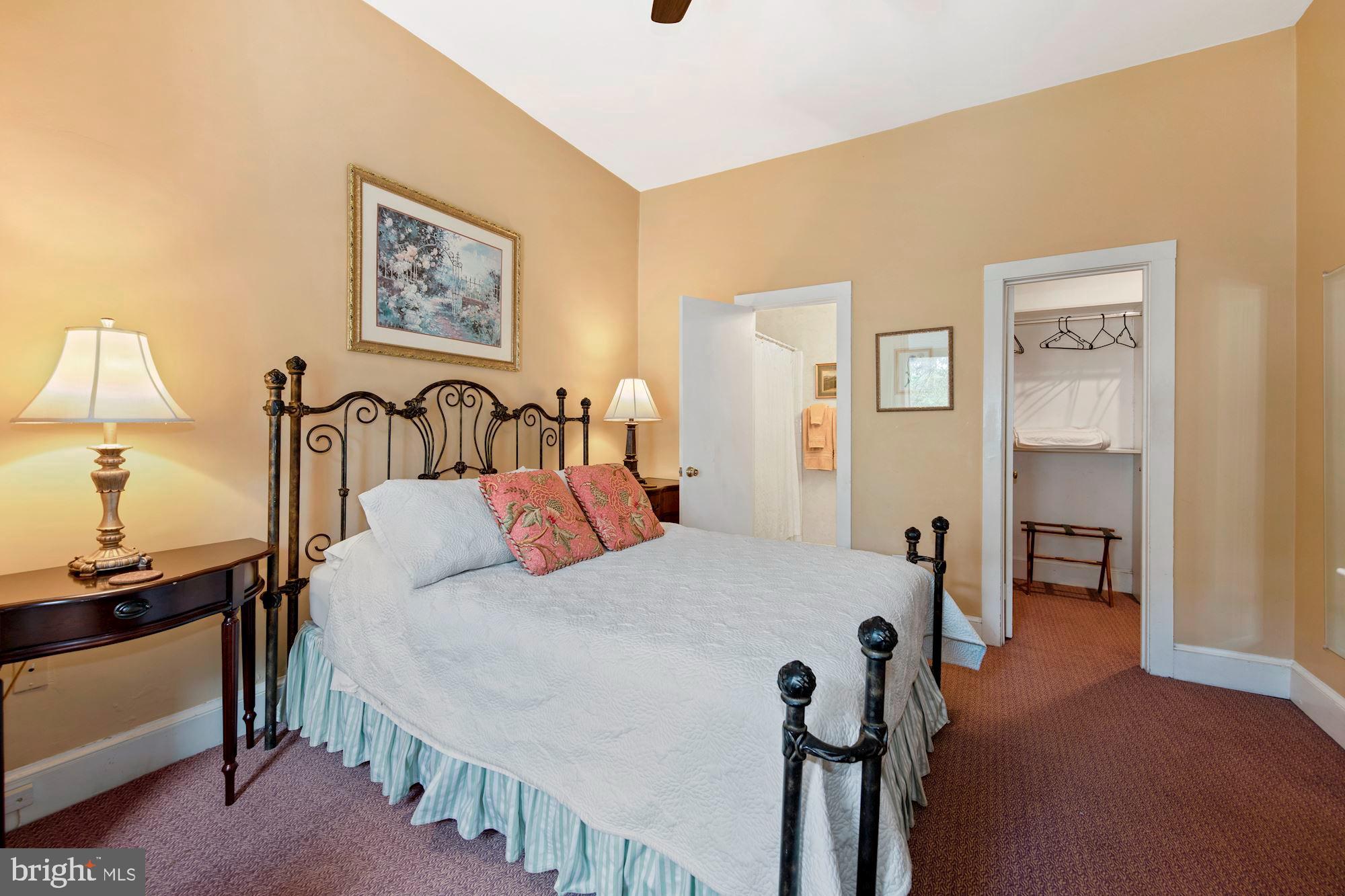 DUPONT CIRCLE - Residential Income