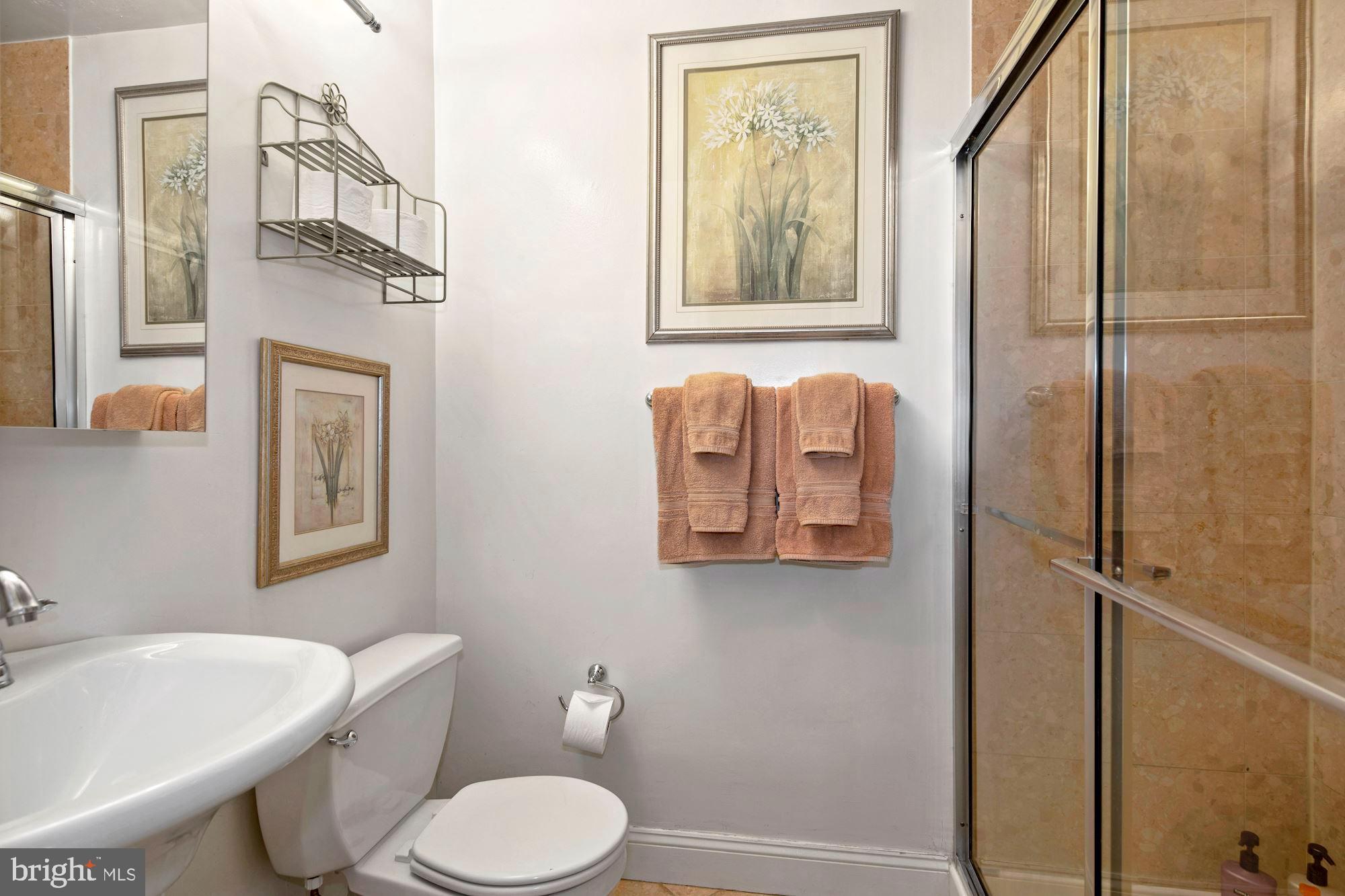 DUPONT CIRCLE - Residential Income