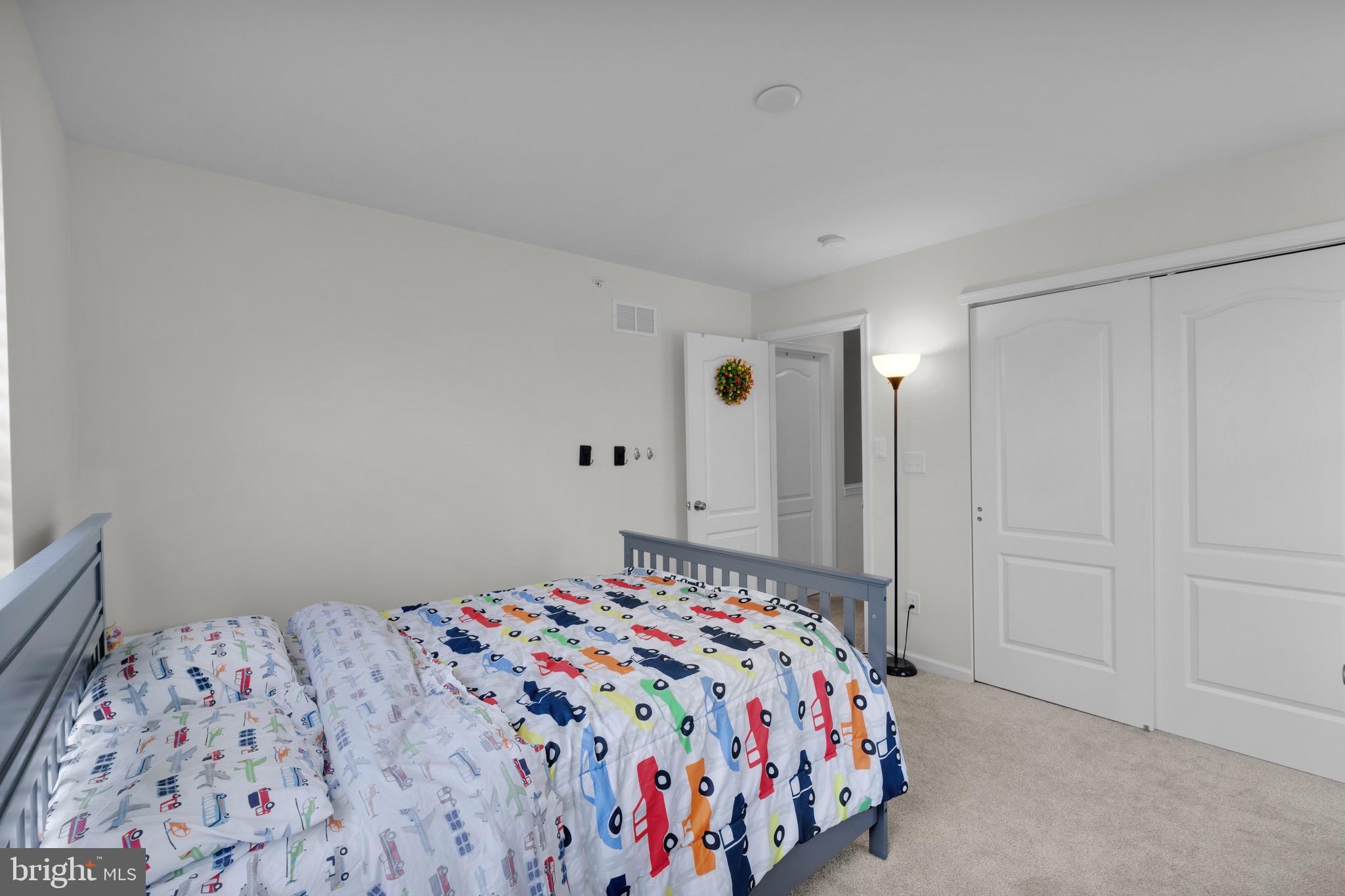 HIDDEN MEADOWS - Residential
